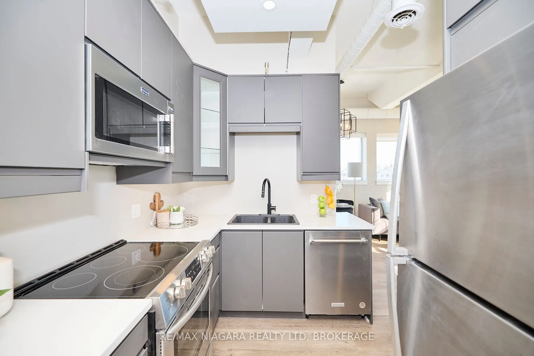 1440 Pelham Street, #201