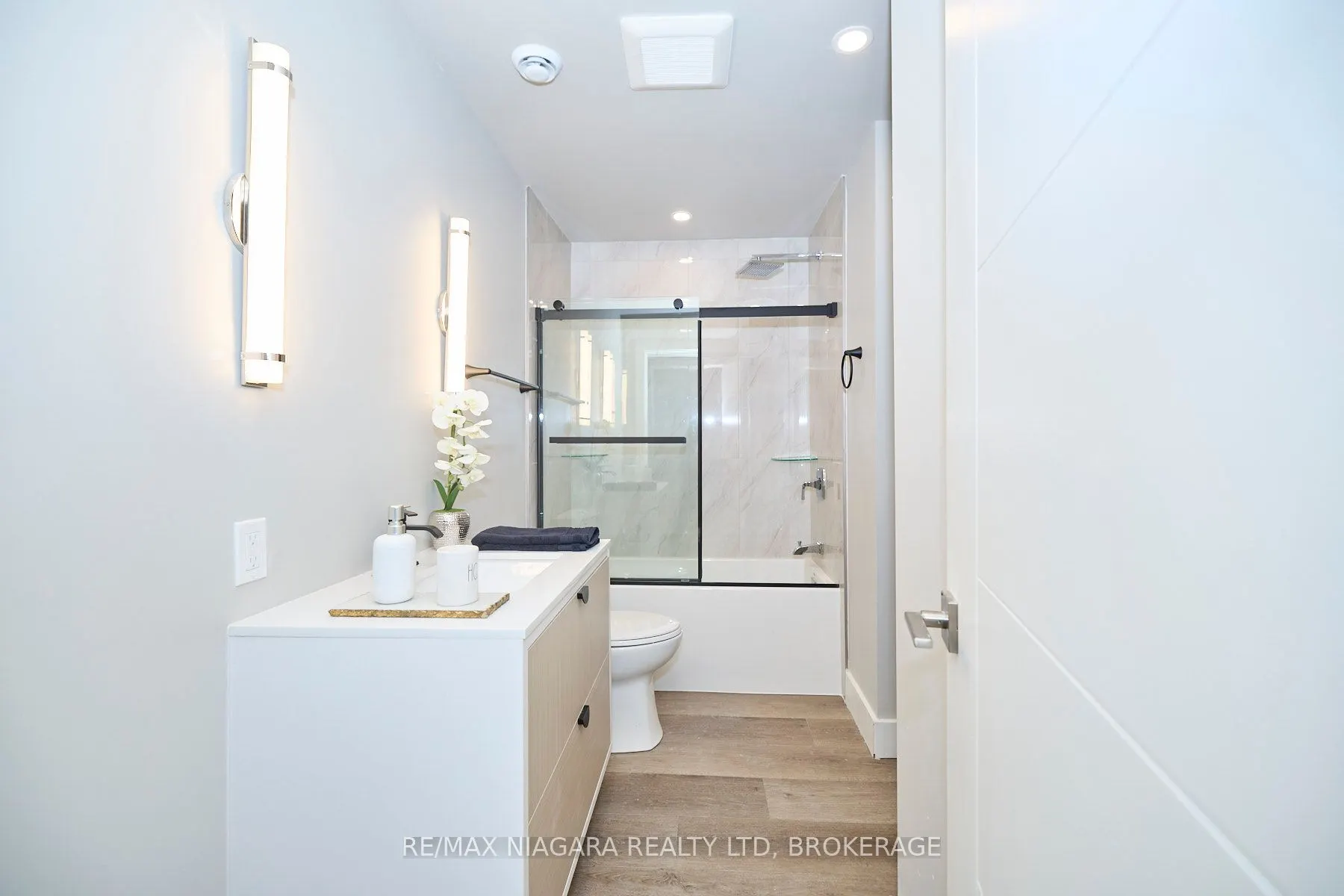 1440 Pelham Street, #201