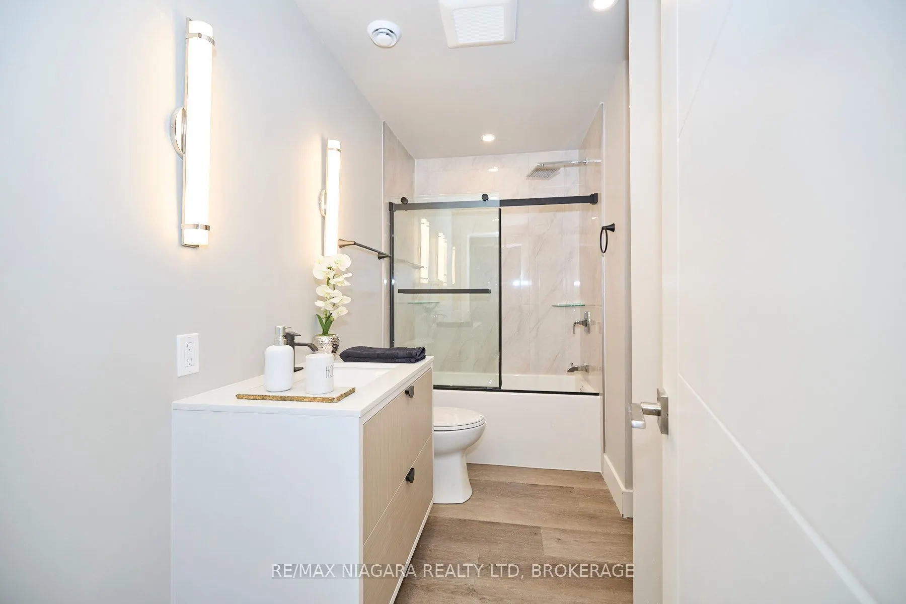 1440 Pelham Street, #201