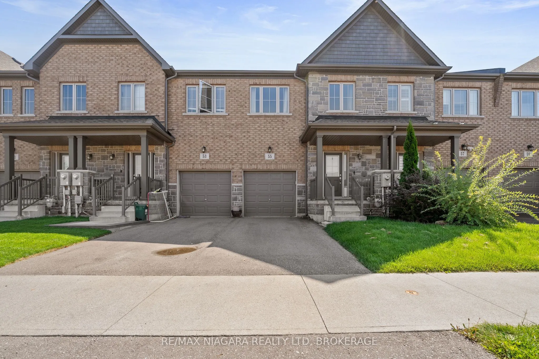 55 SUNSET Way
