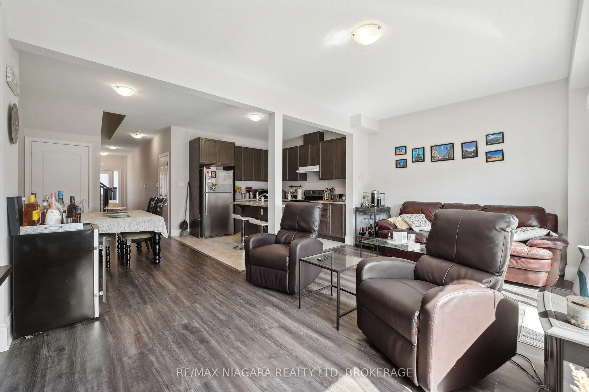 55 SUNSET Way
