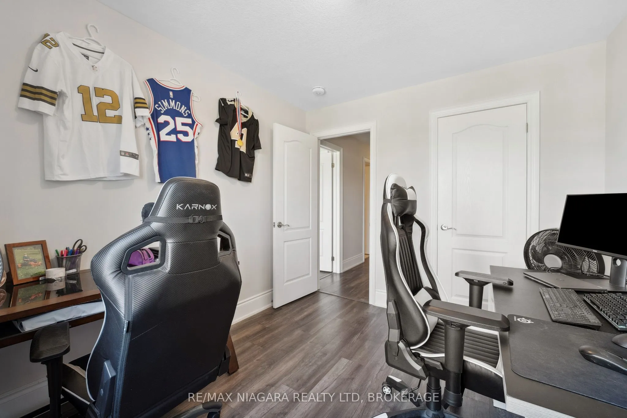 55 SUNSET Way