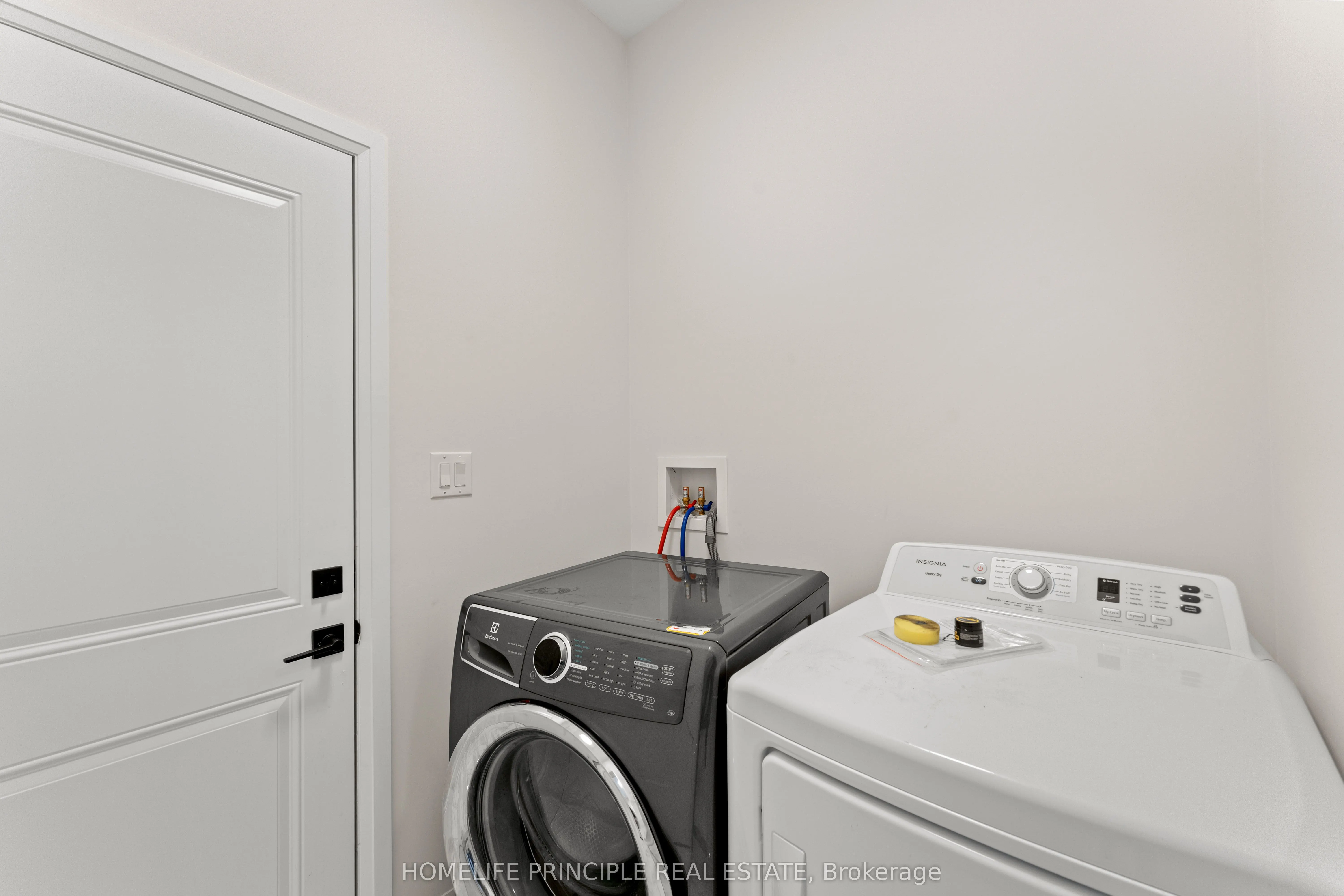 264 Blair Road, #8