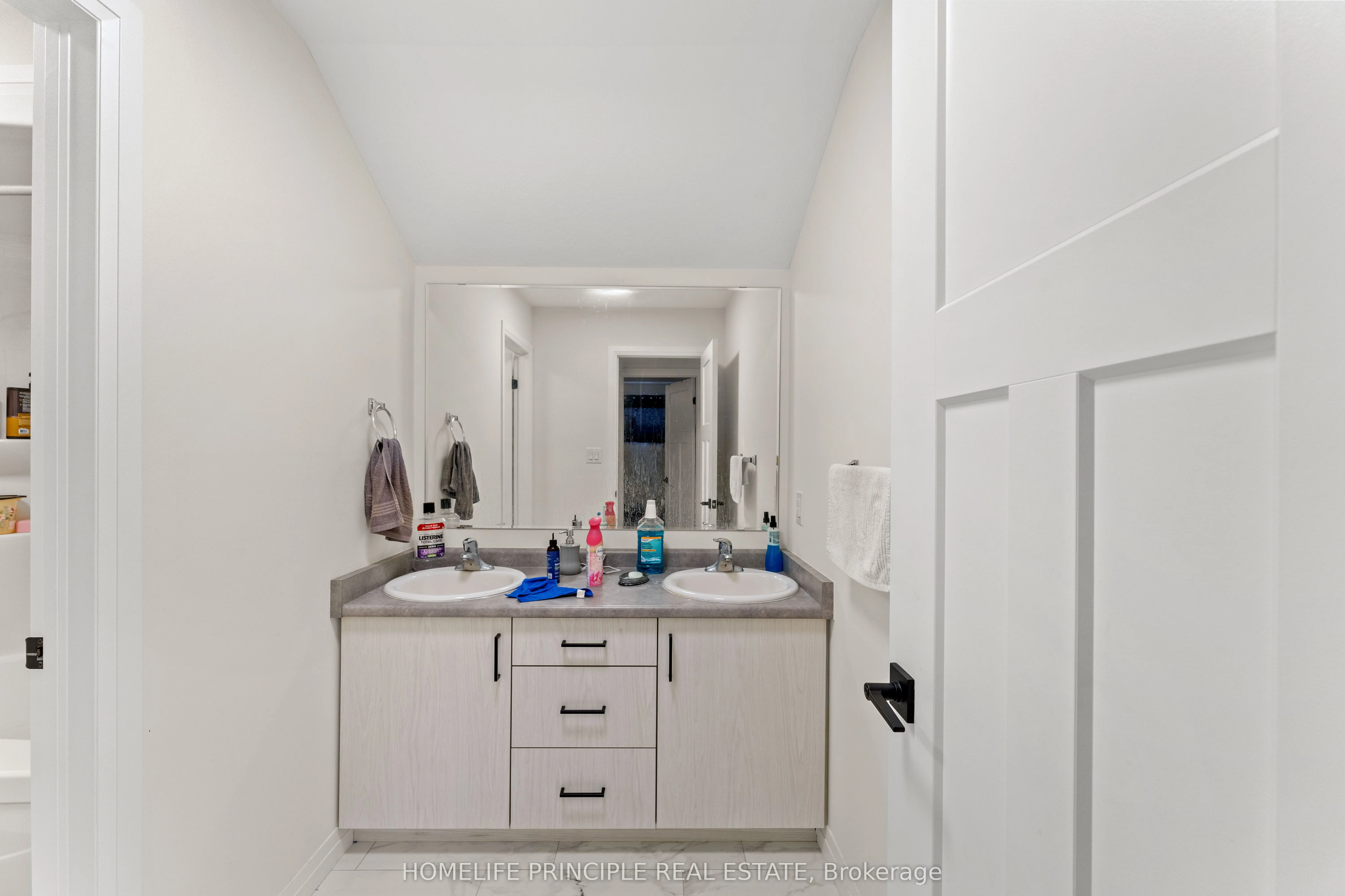 264 Blair Road, #8
