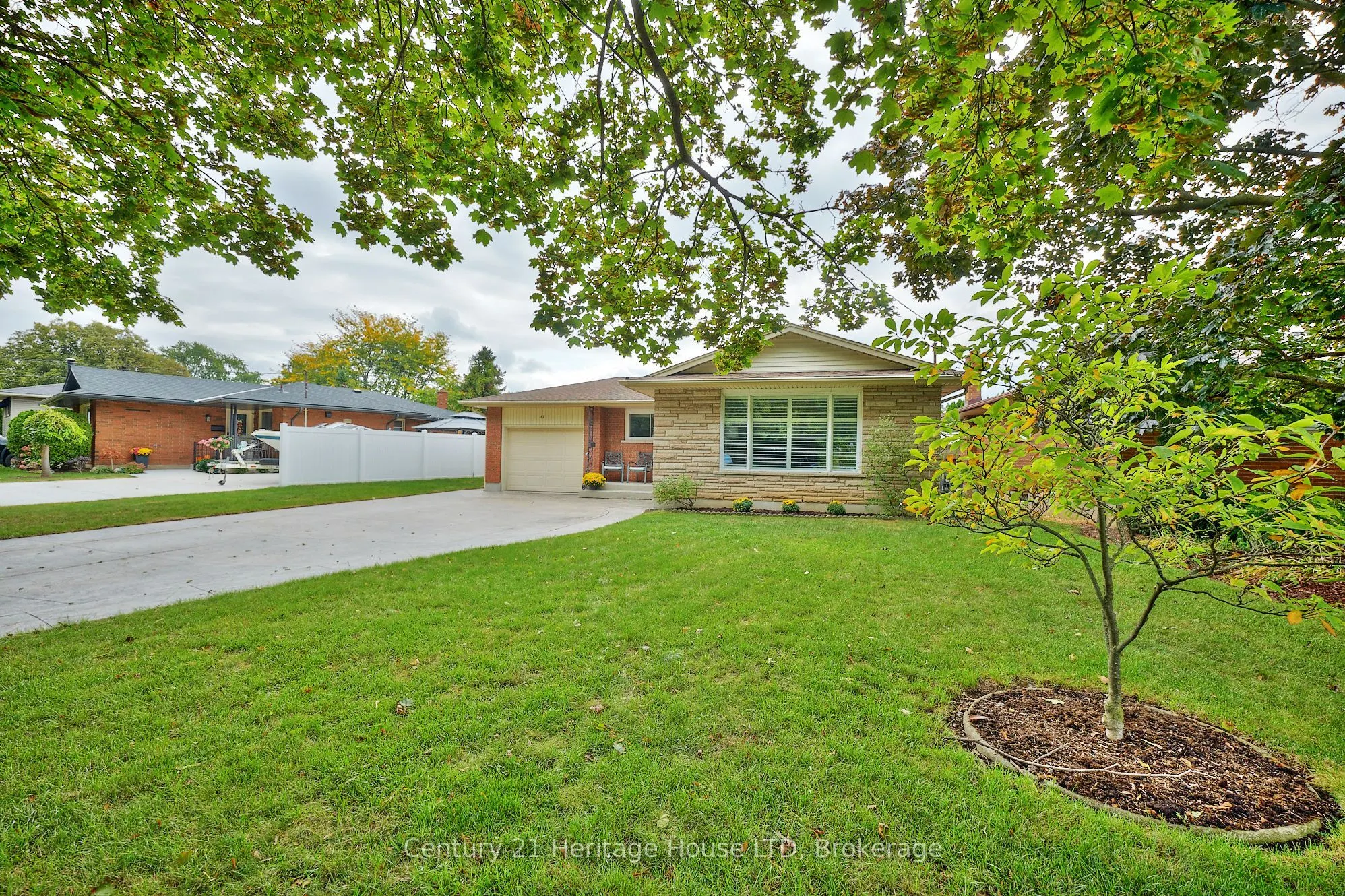 18 Princeway Drive