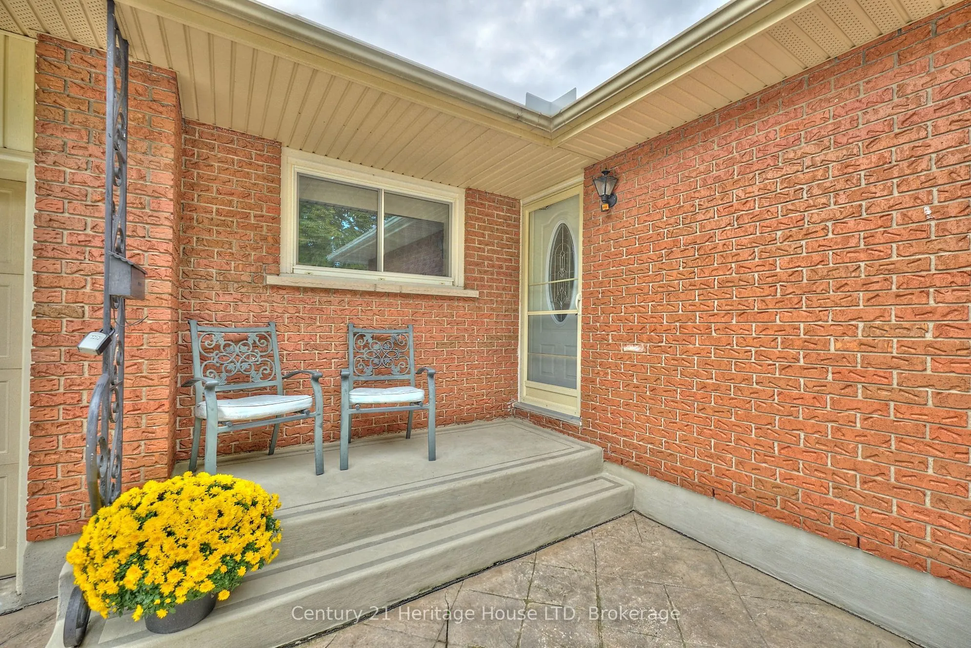18 Princeway Drive