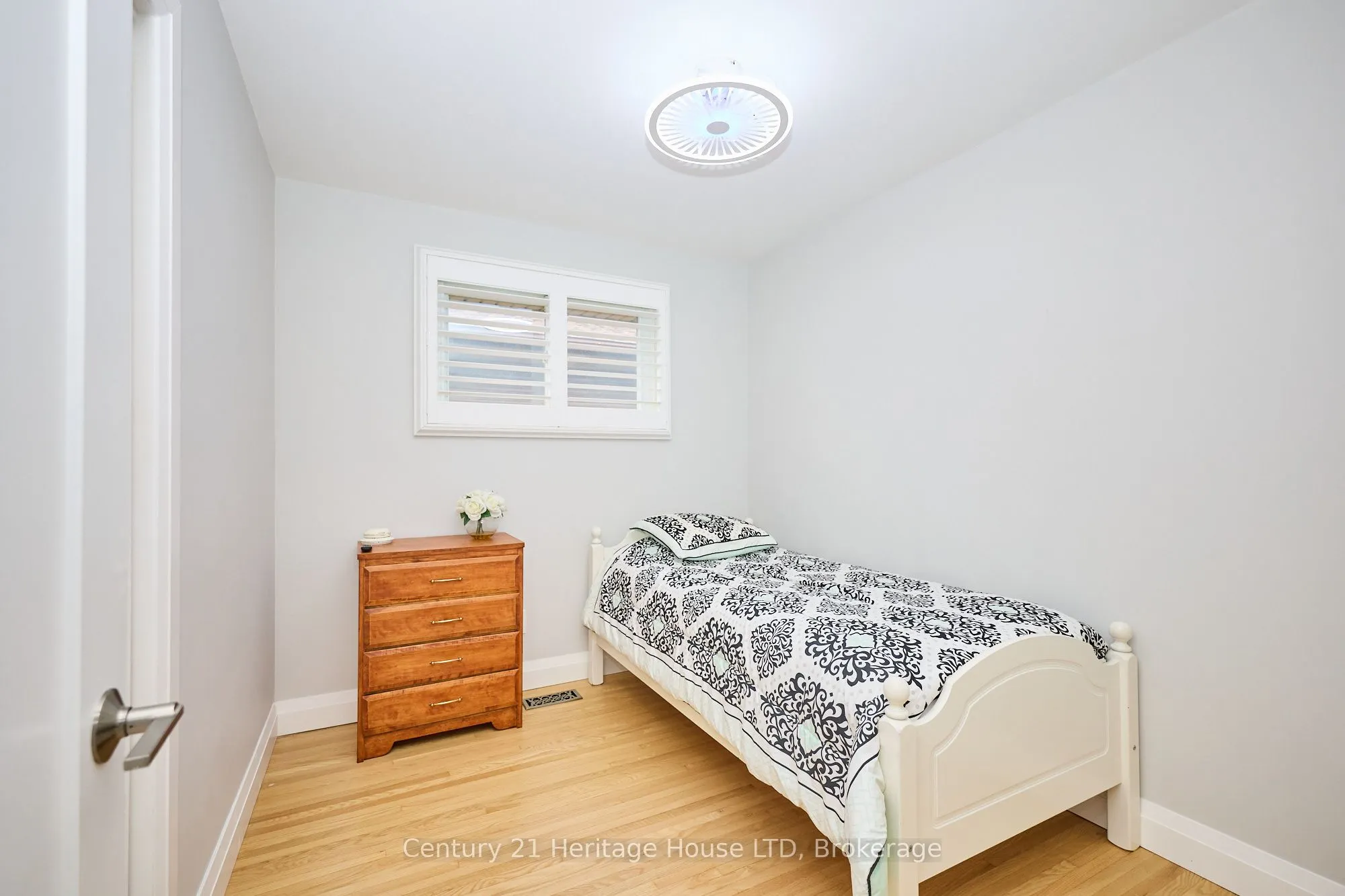 18 Princeway Drive