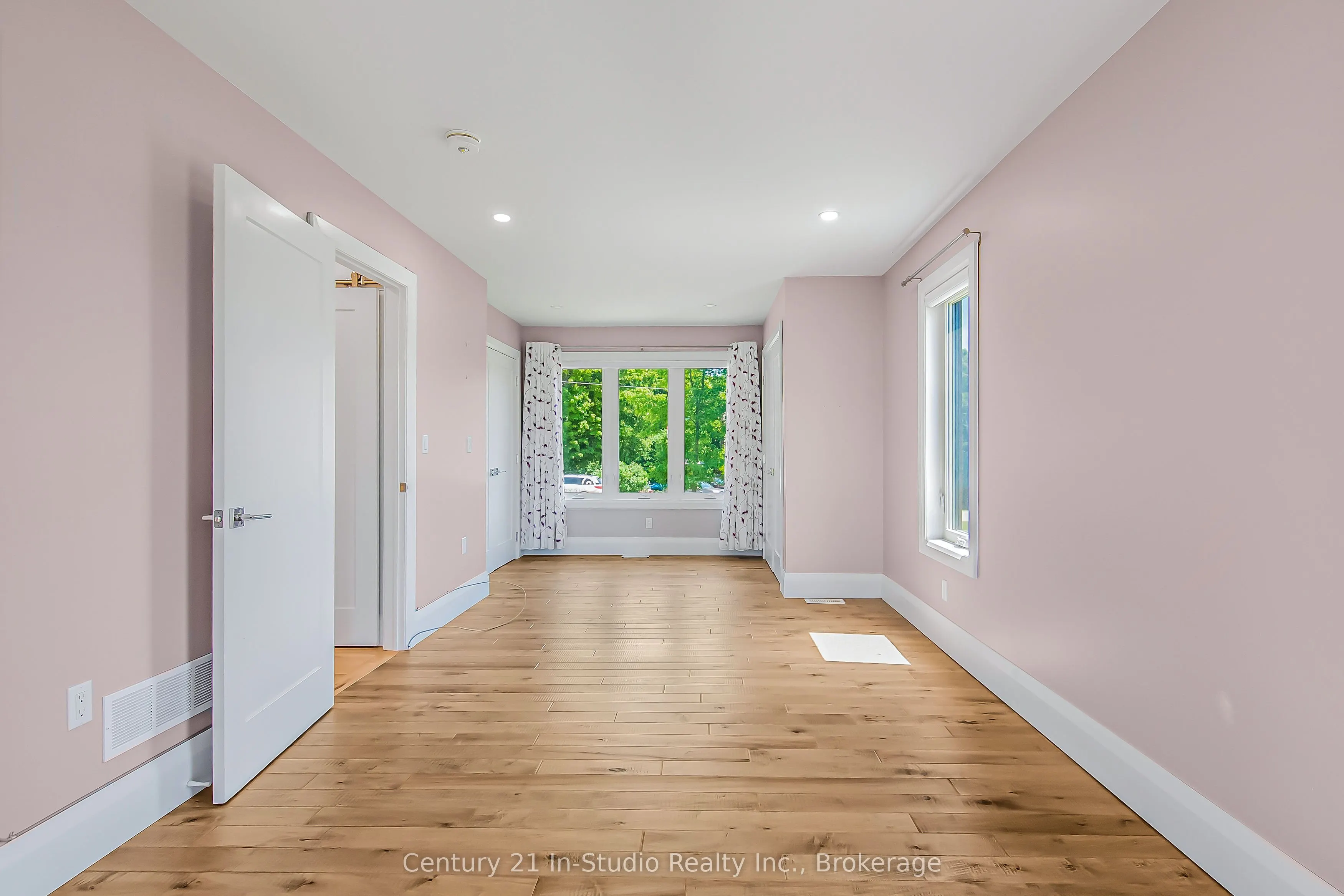 67 Everett Road