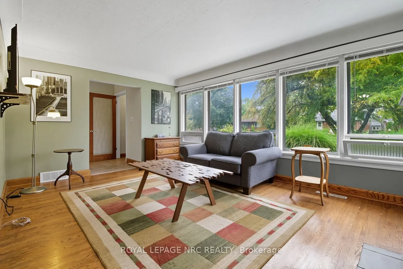 42 Linwood Drive