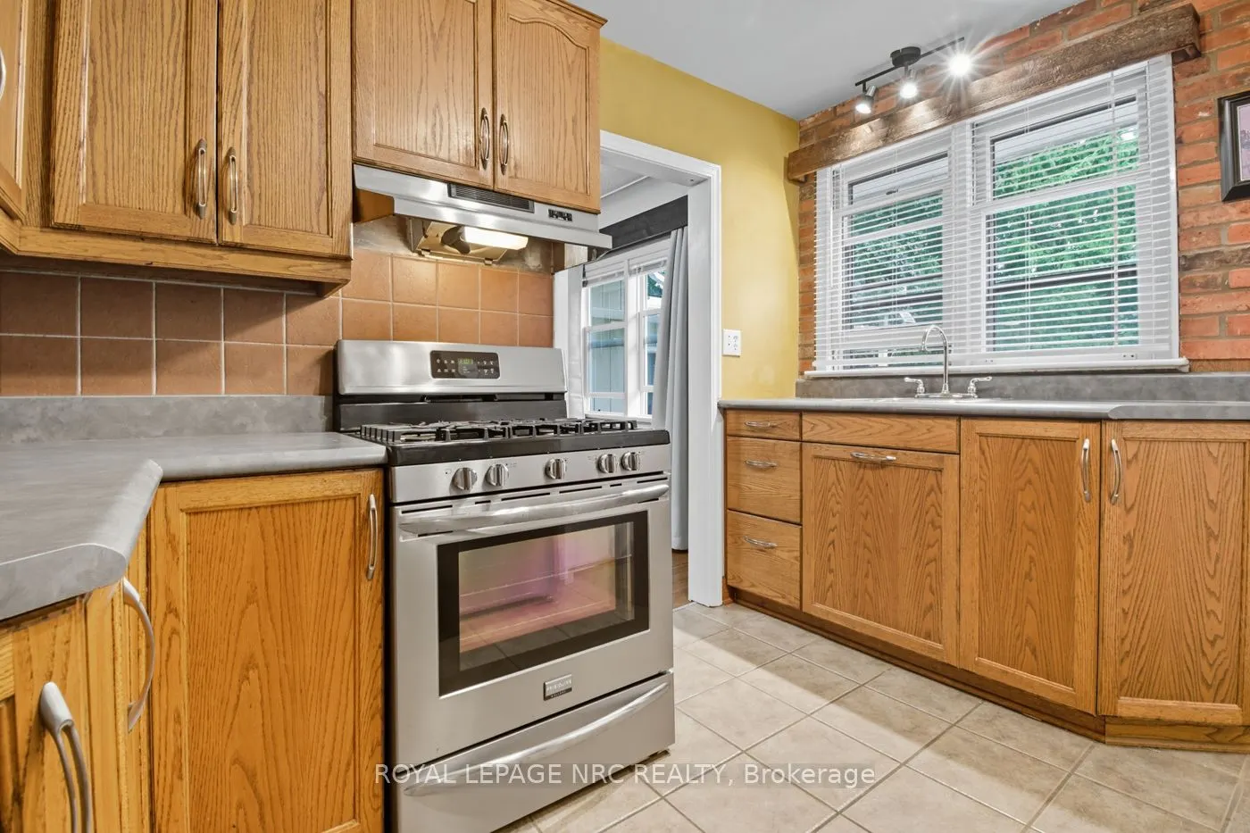 42 Linwood Drive