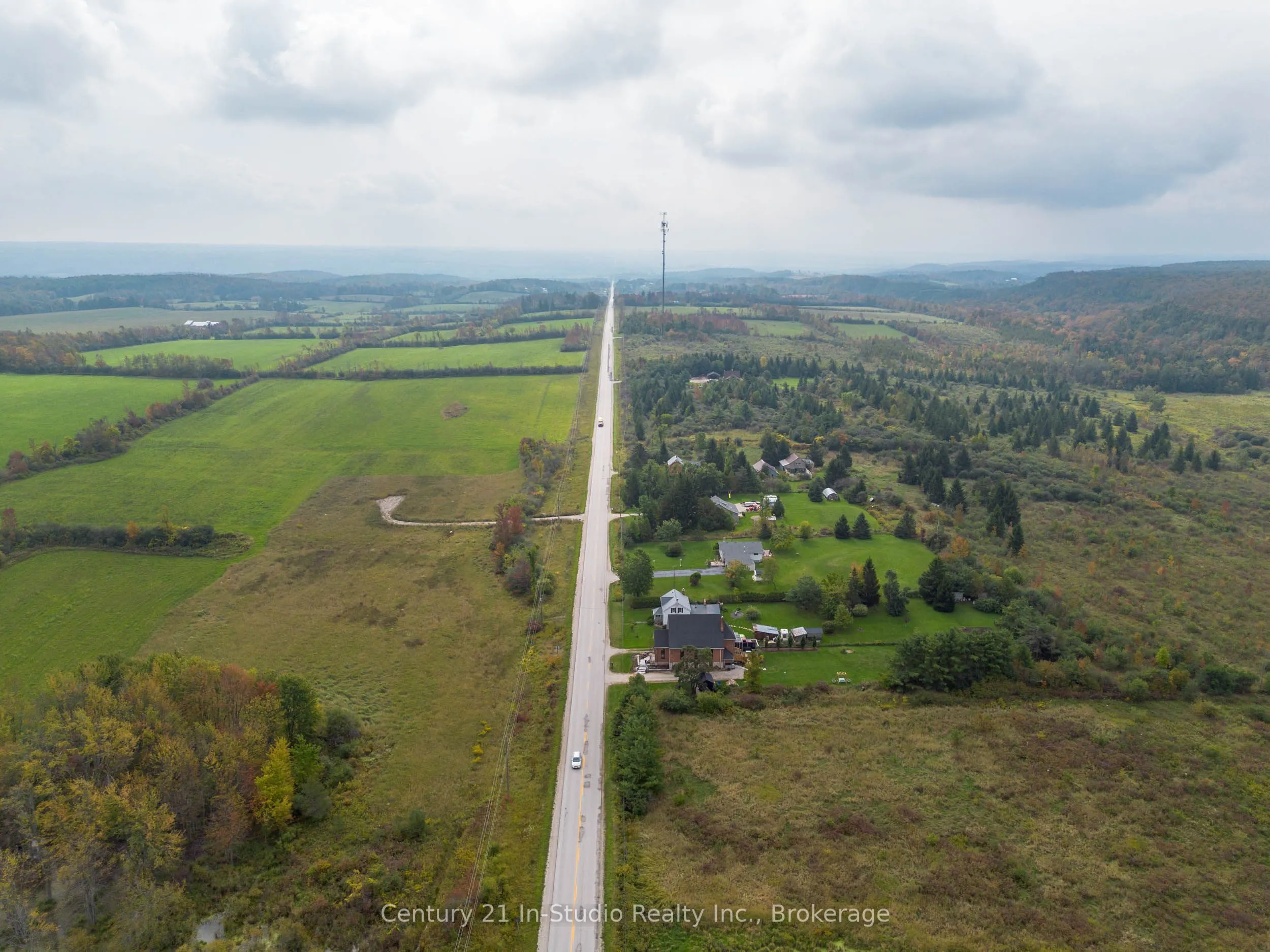 618134 Grey 18 Road