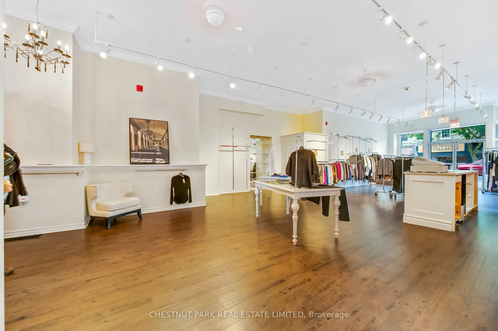 2-19 King Street W