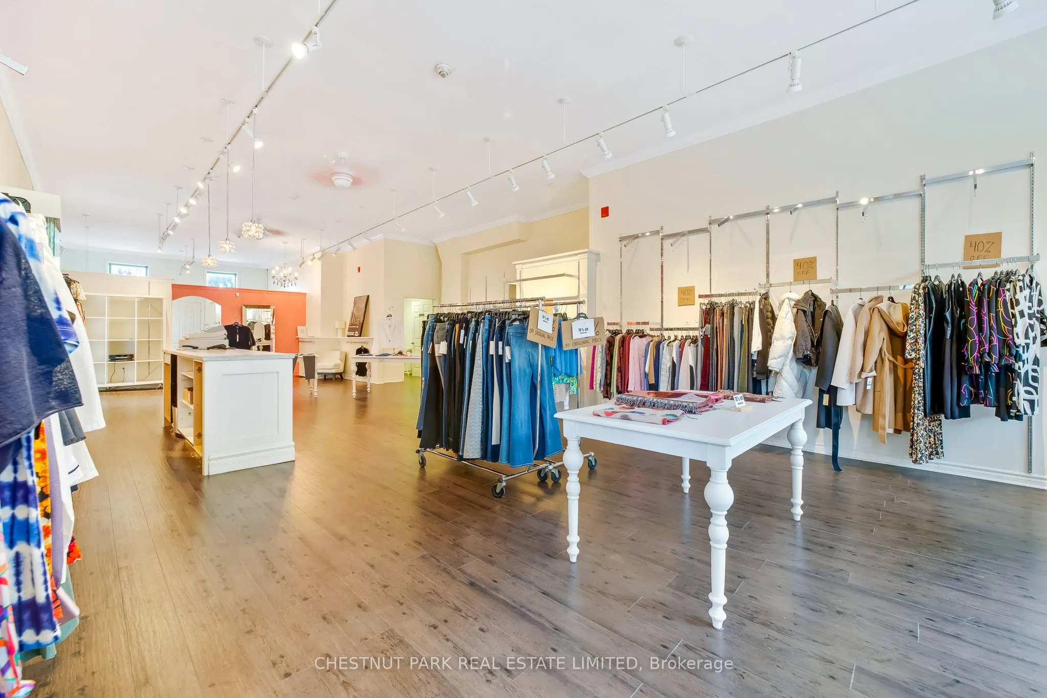 2-19 King Street W