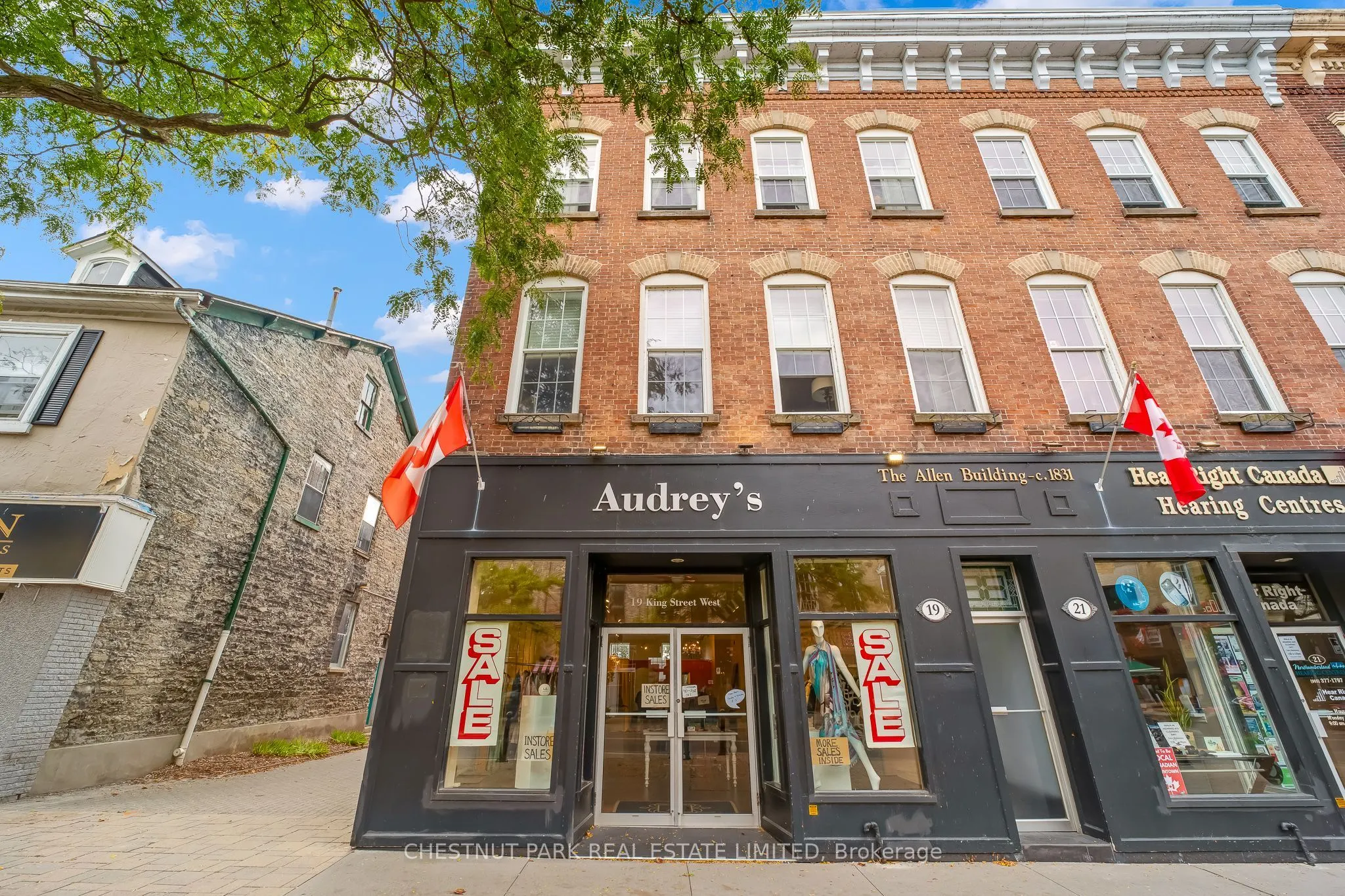 2-19 King Street W