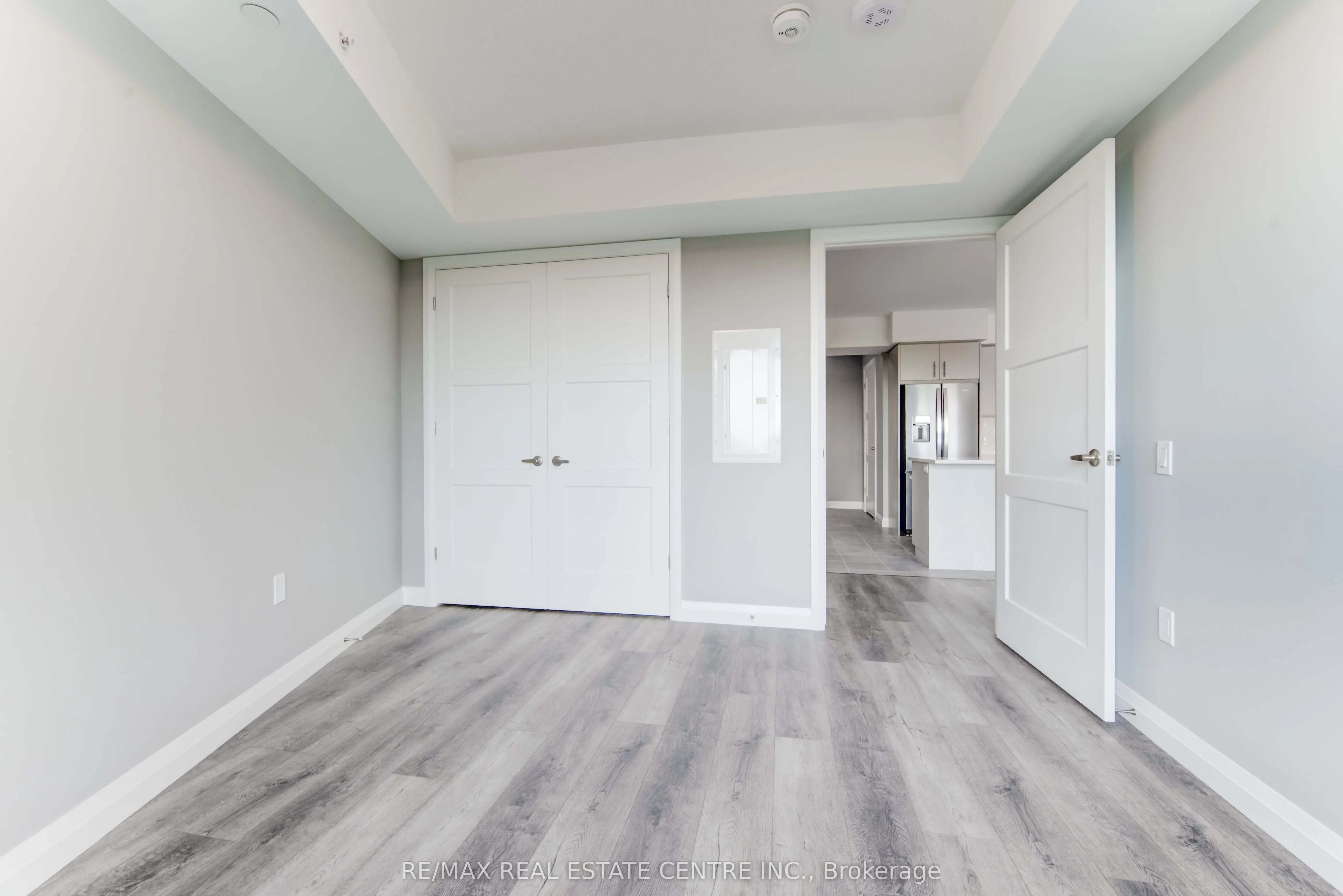 93 Arthur Street S, #1001