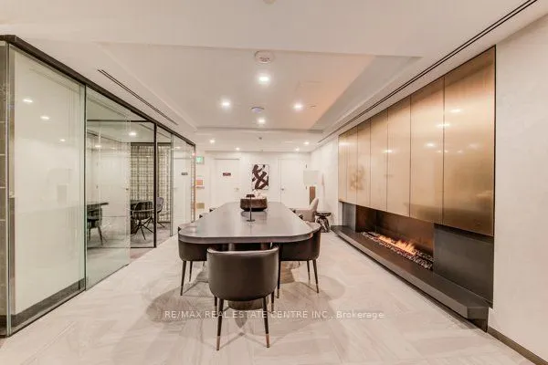93 Arthur Street S, #1001