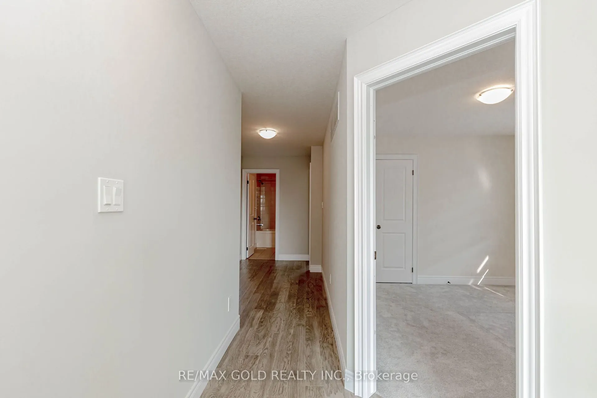 61 Eleanor Avenue, #Upstairs