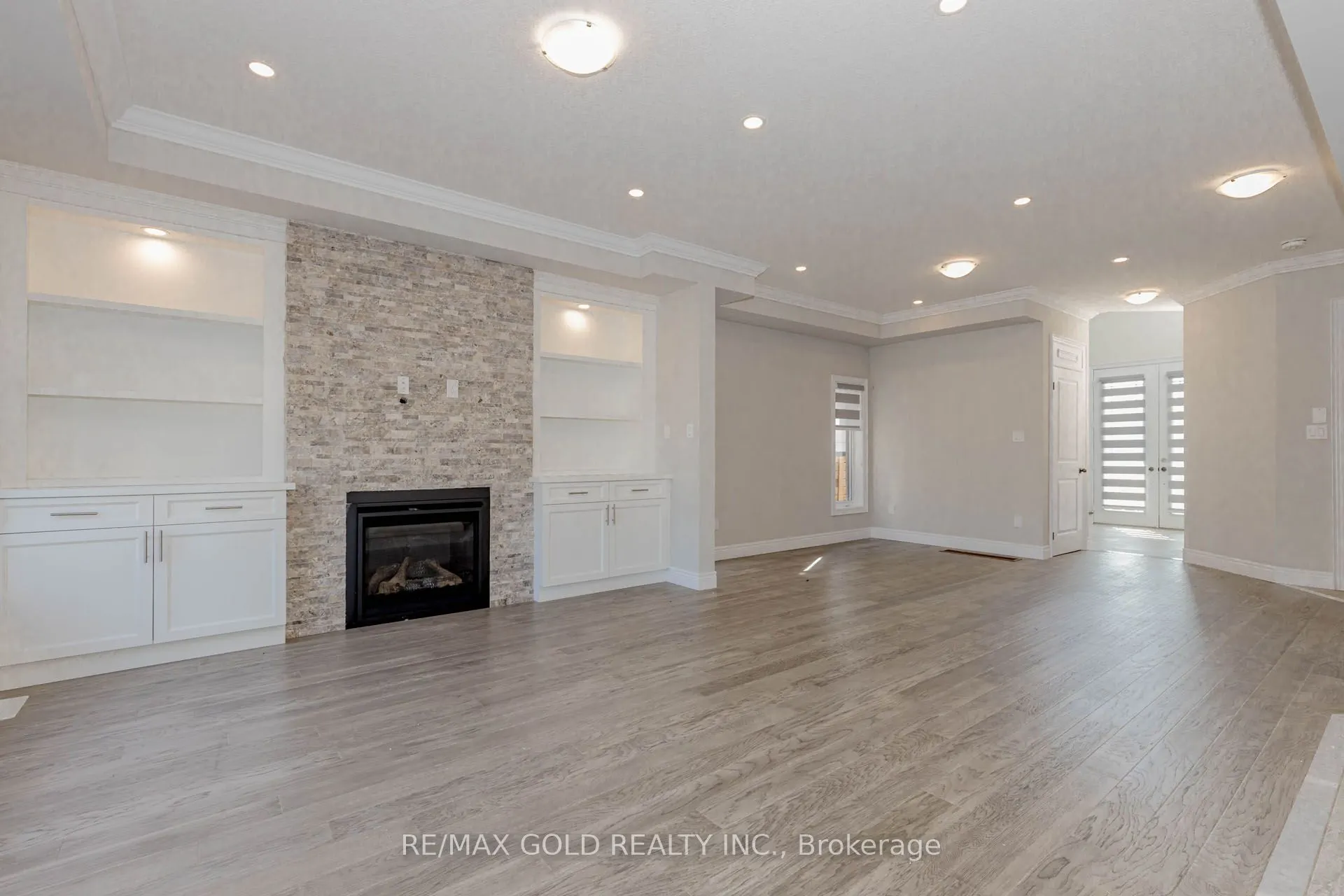 61 Eleanor Avenue, #Upstairs