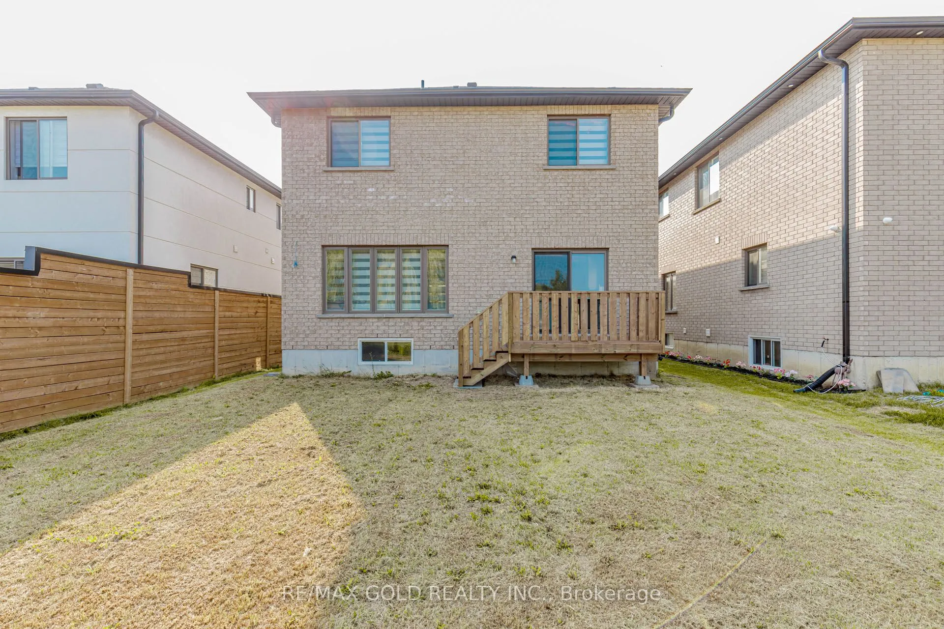 61 Eleanor Avenue, #Upstairs