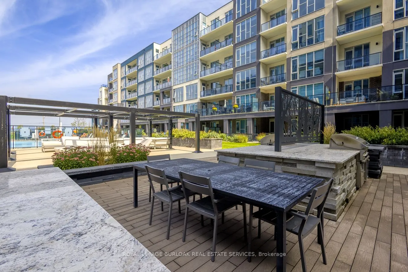 16 Concord Place, #627