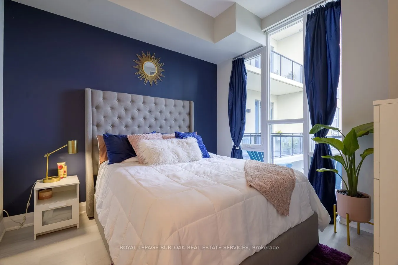 16 Concord Place, #627