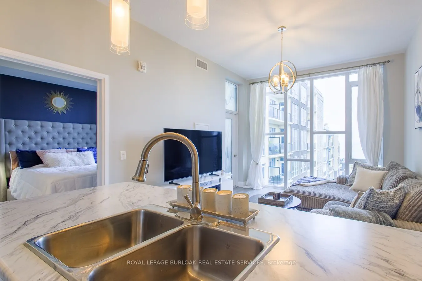 16 Concord Place, #627
