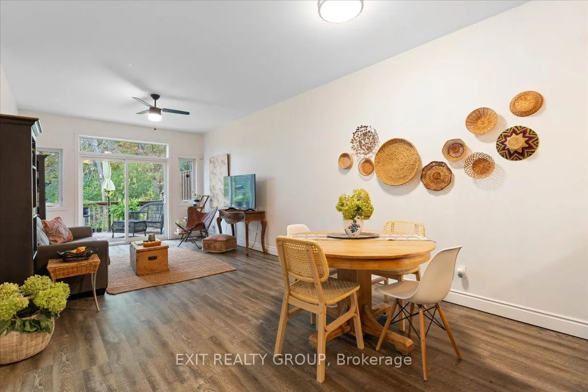 35 Ledgerock Court