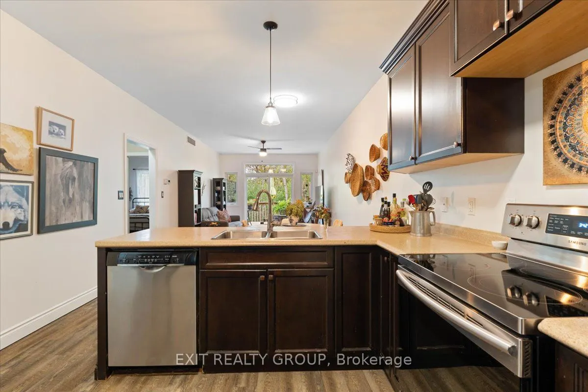 35 Ledgerock Court