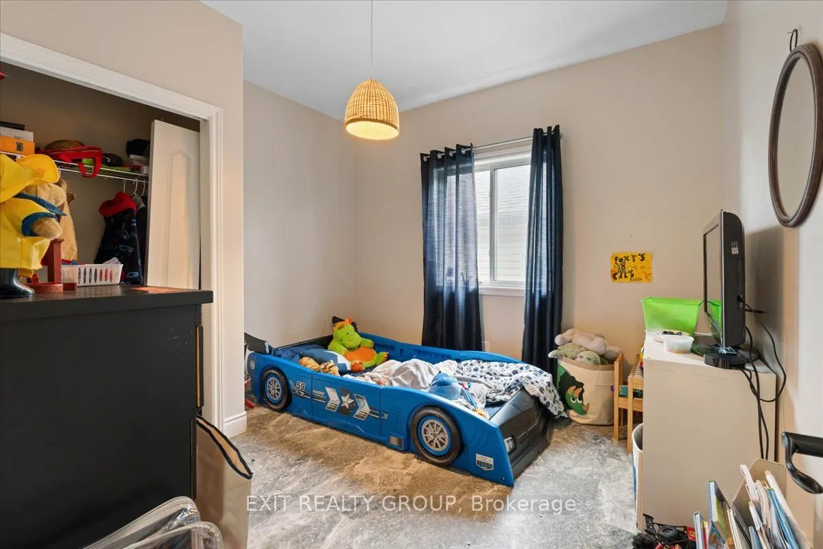 35 Ledgerock Court