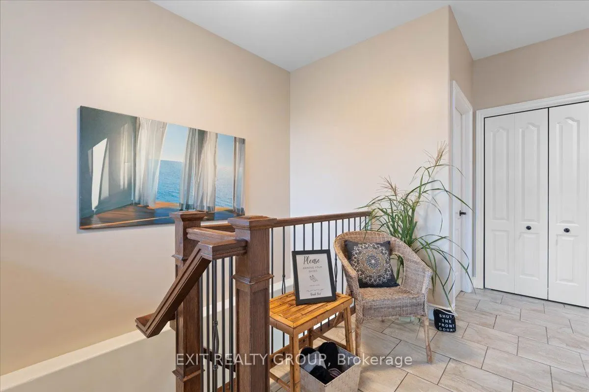 35 Ledgerock Court