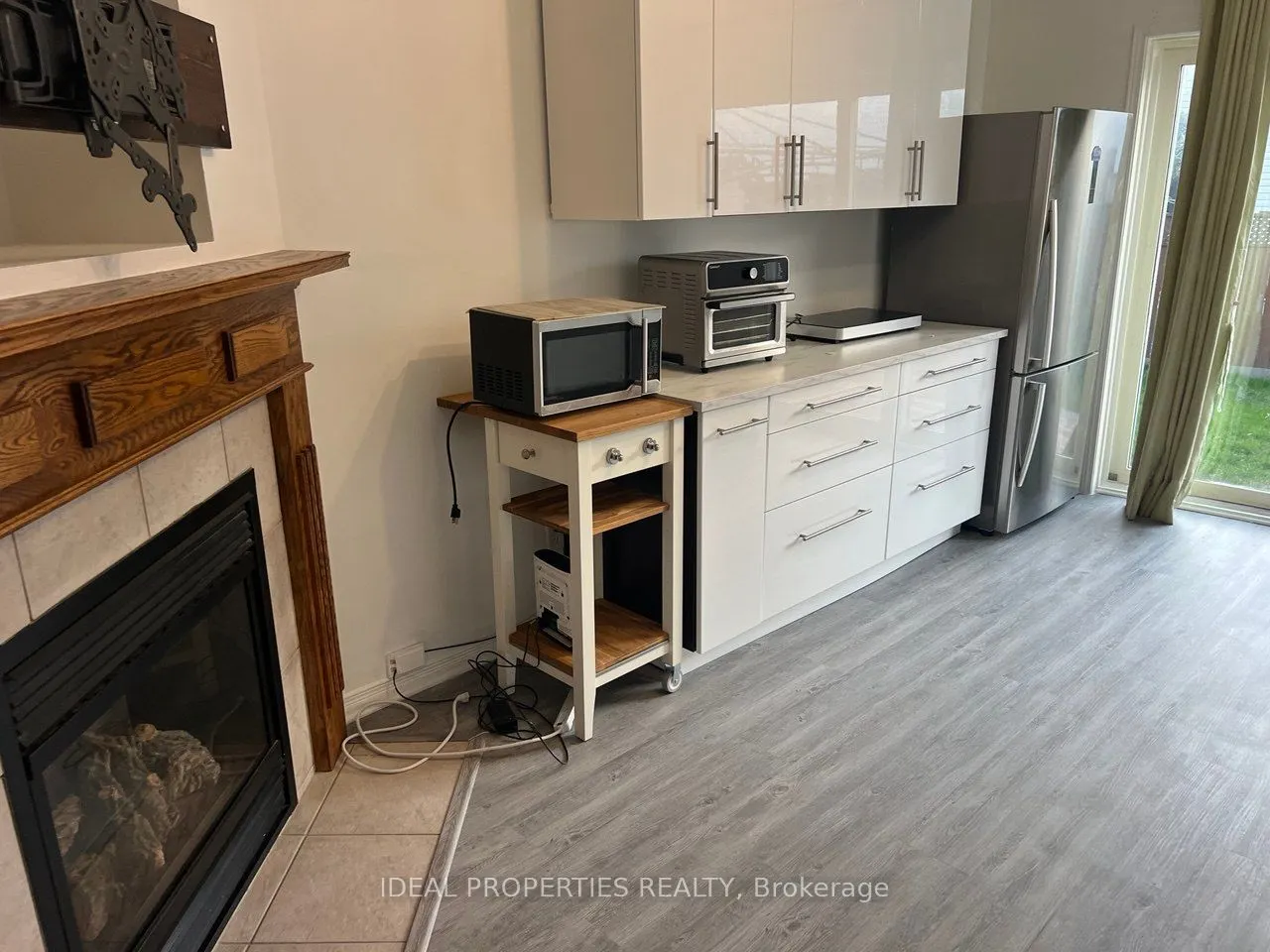 19 Castle Glen Crescent, #B