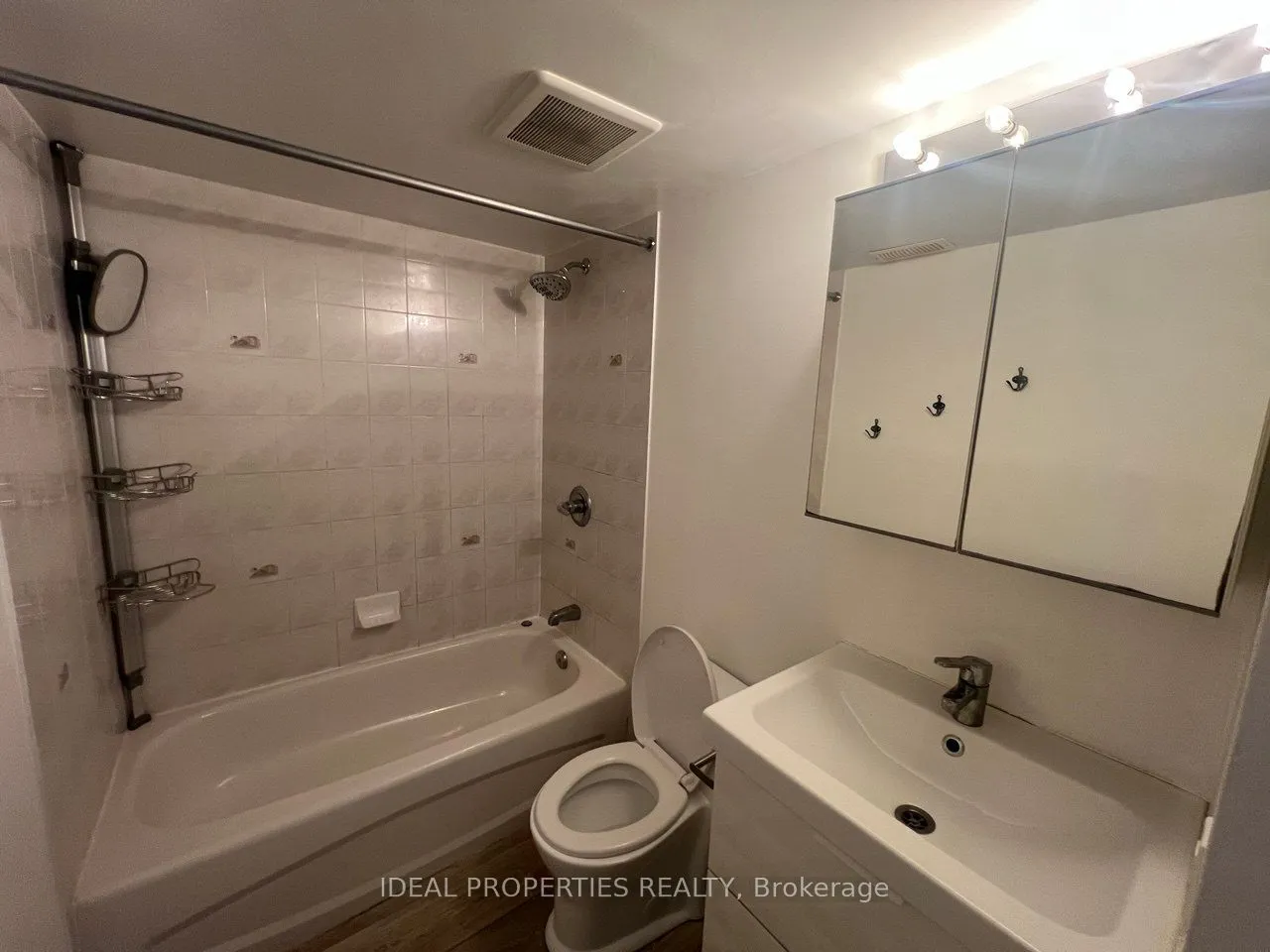 19 Castle Glen Crescent, #B