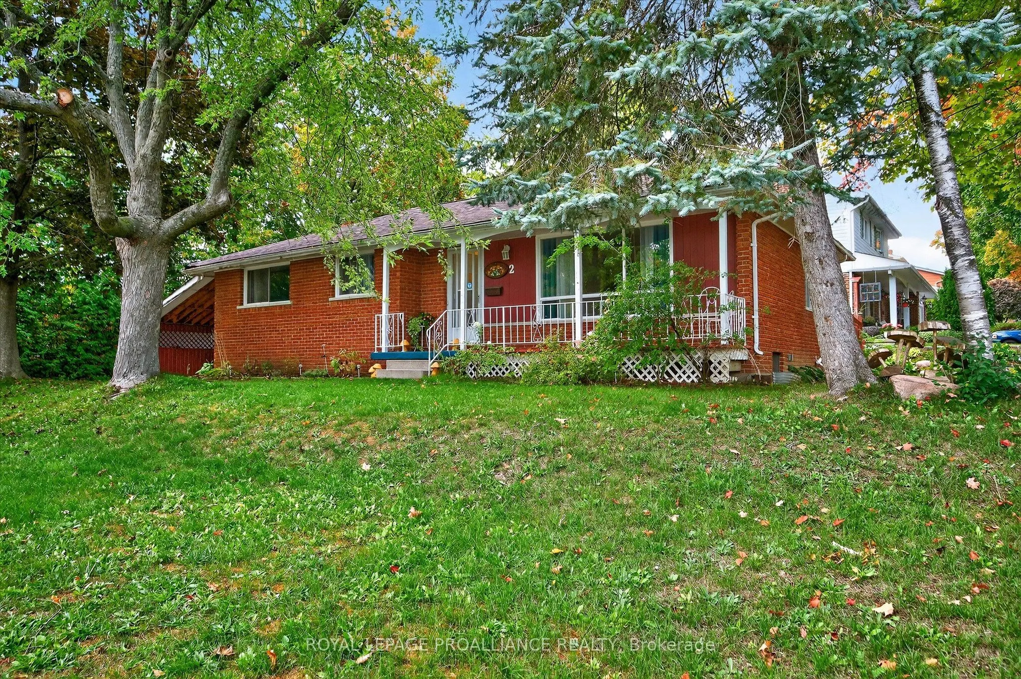 2 Seneca Road