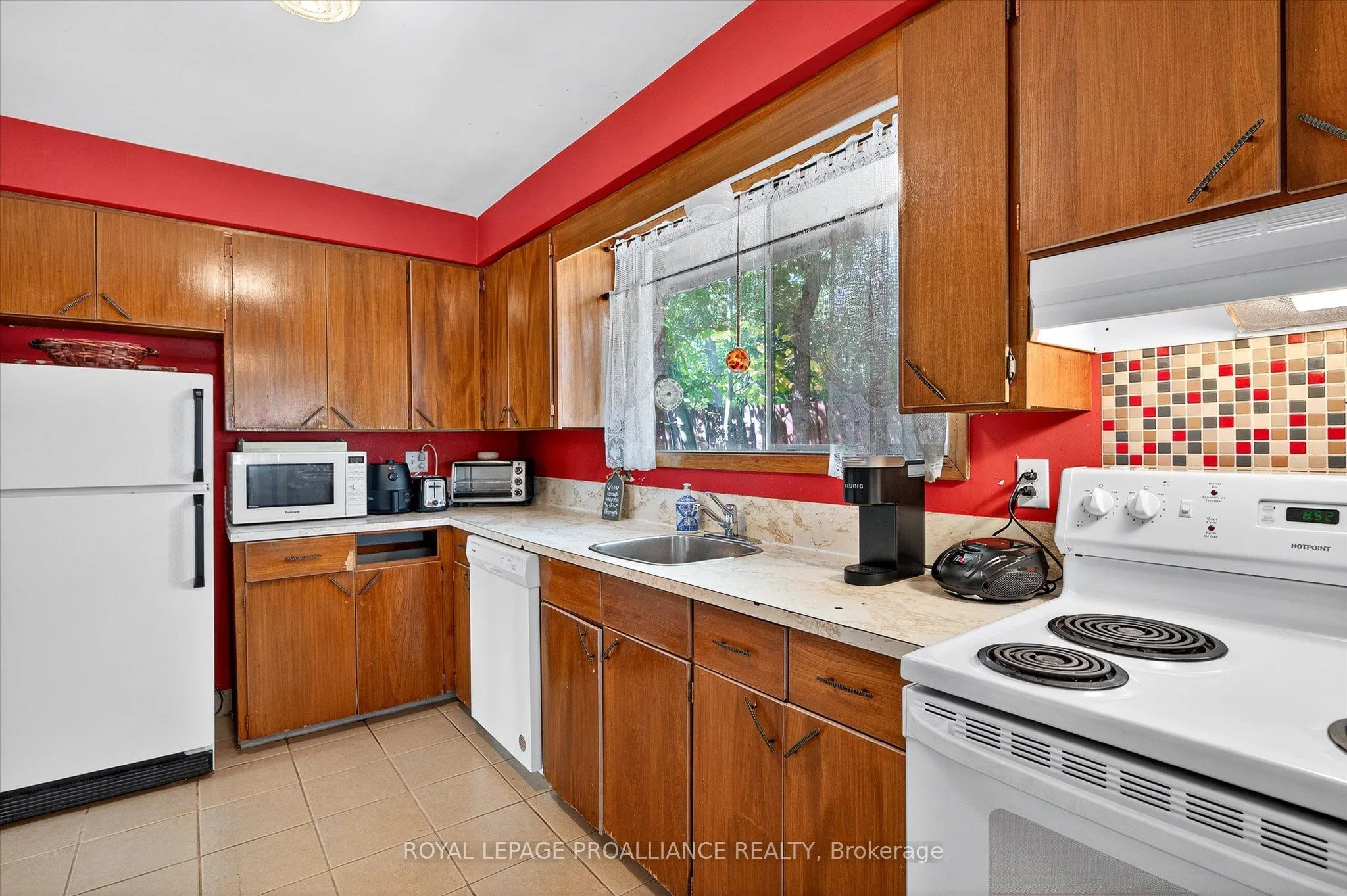 2 Seneca Road