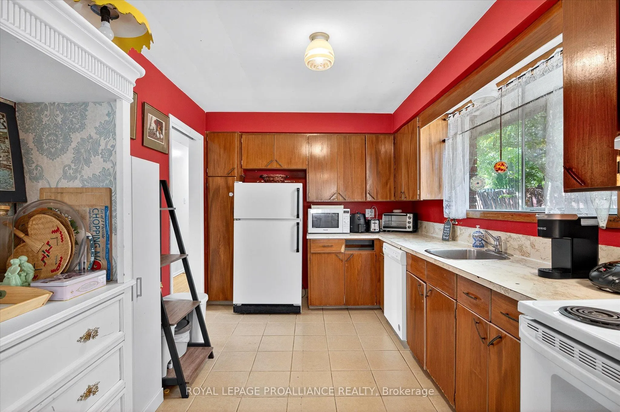 2 Seneca Road