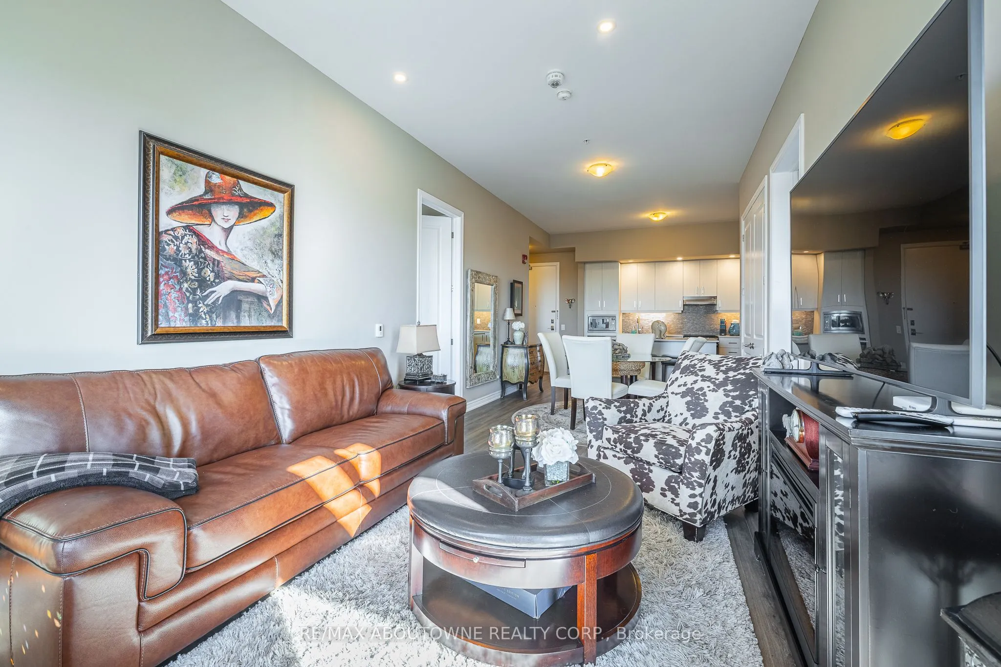 40 Esplanade Lane, #614