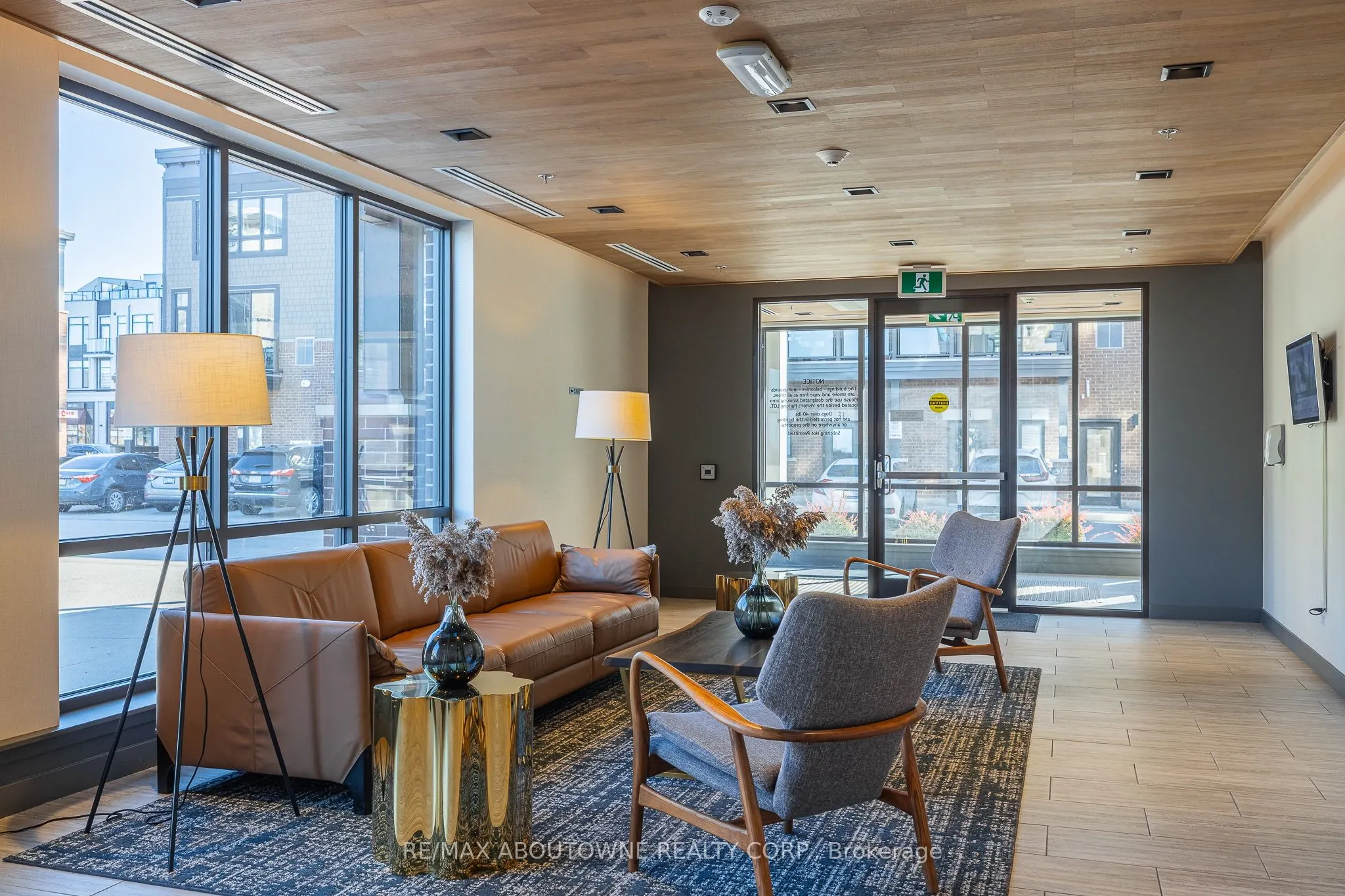 40 Esplanade Lane, #614