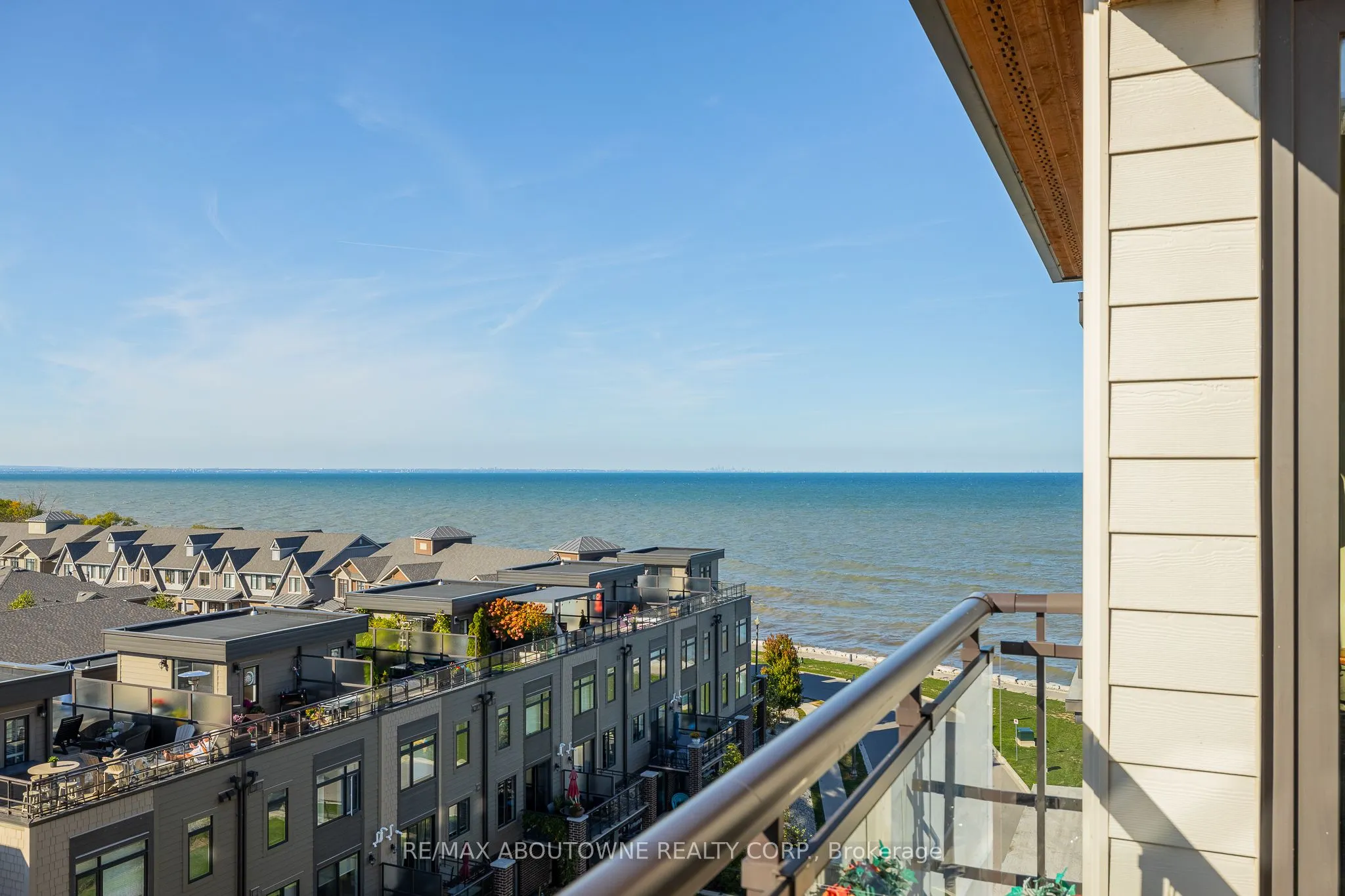 40 Esplanade Lane, #614