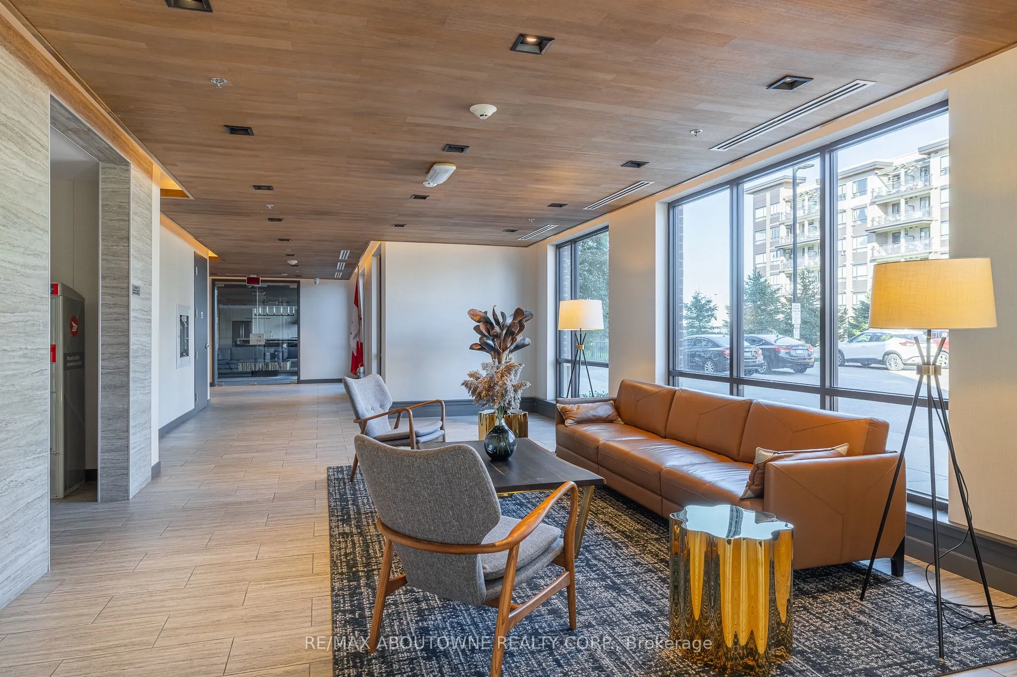 40 Esplanade Lane, #614