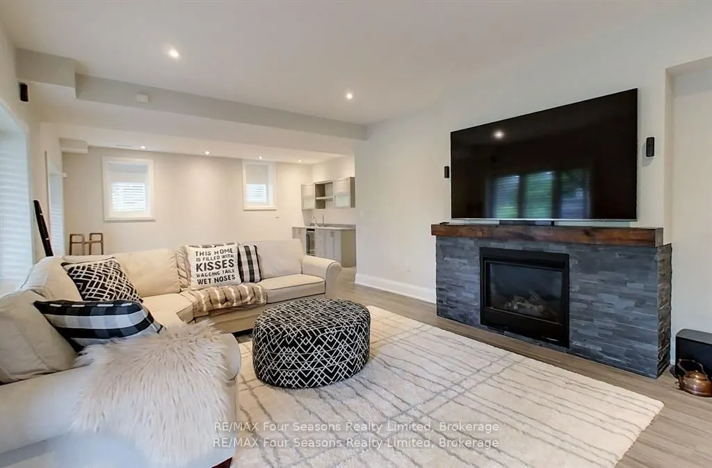 111 Crestview Court