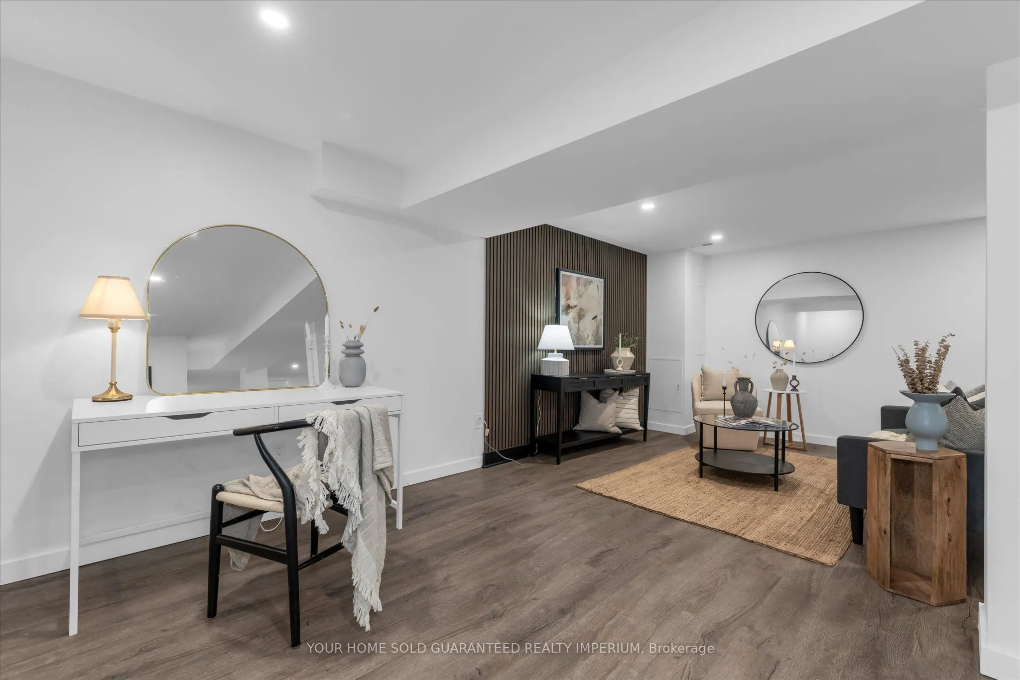 3 MULOCK Avenue