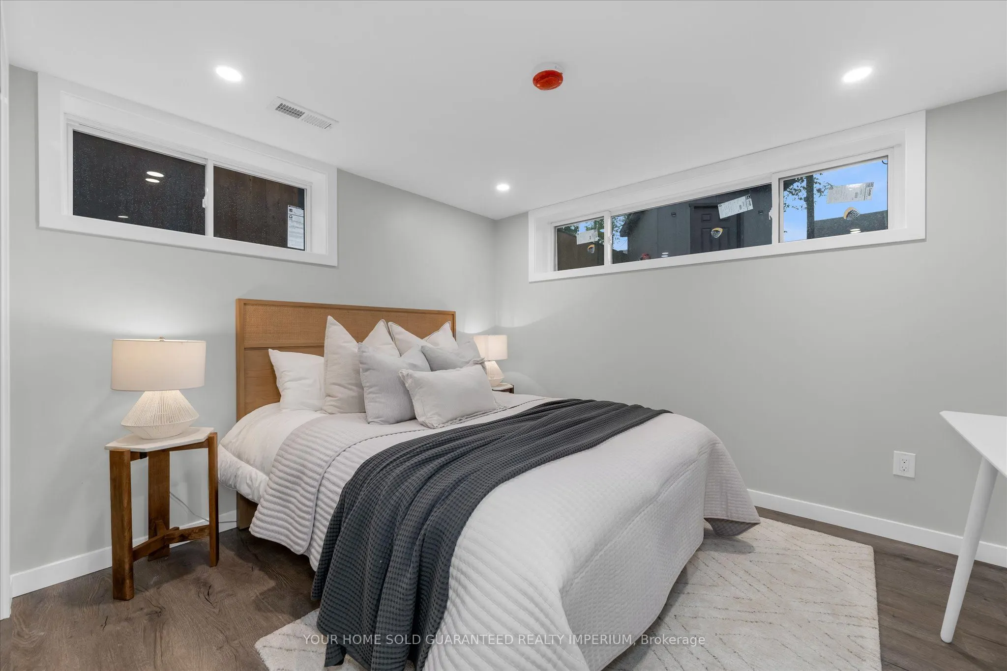 3 MULOCK Avenue