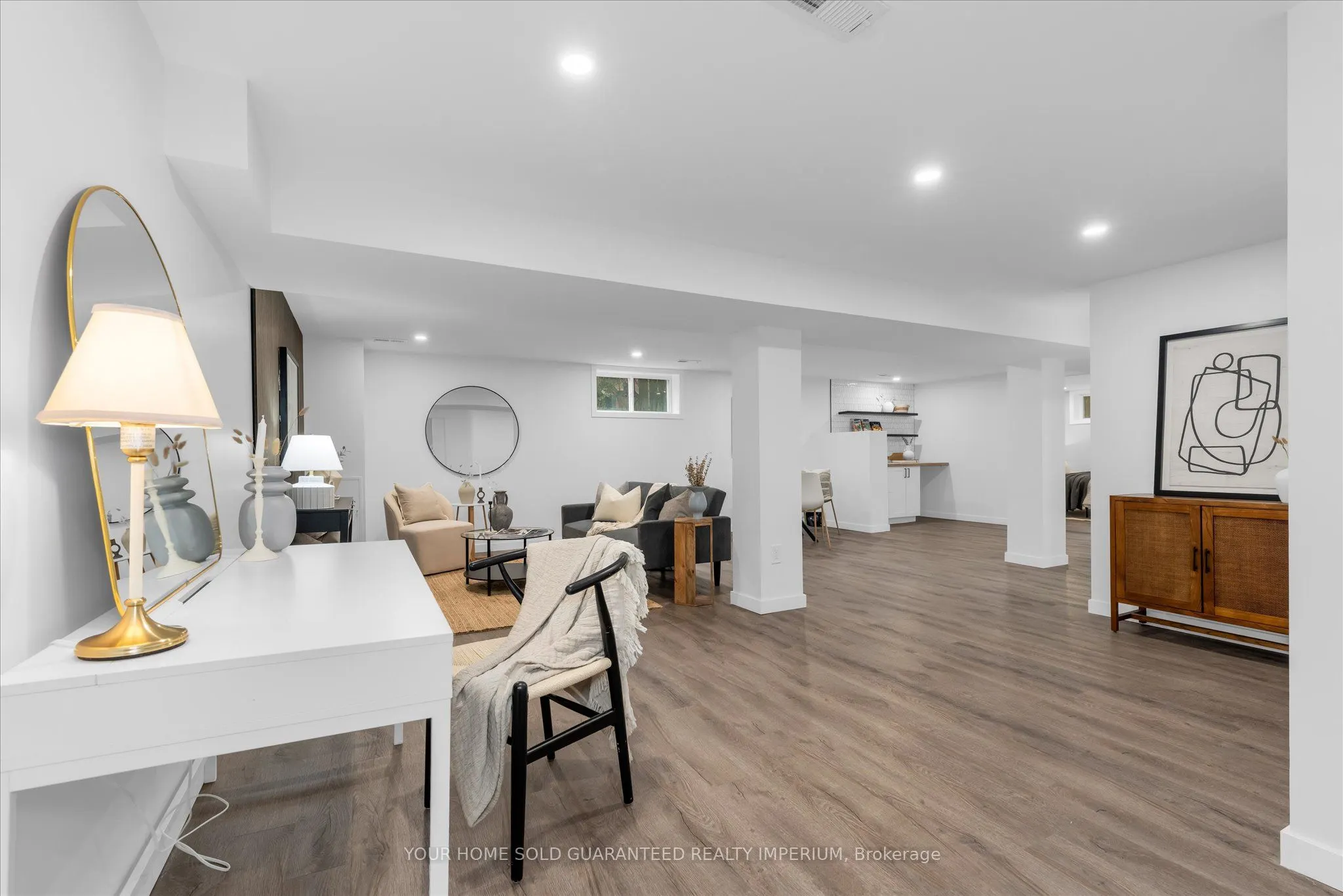3 MULOCK Avenue