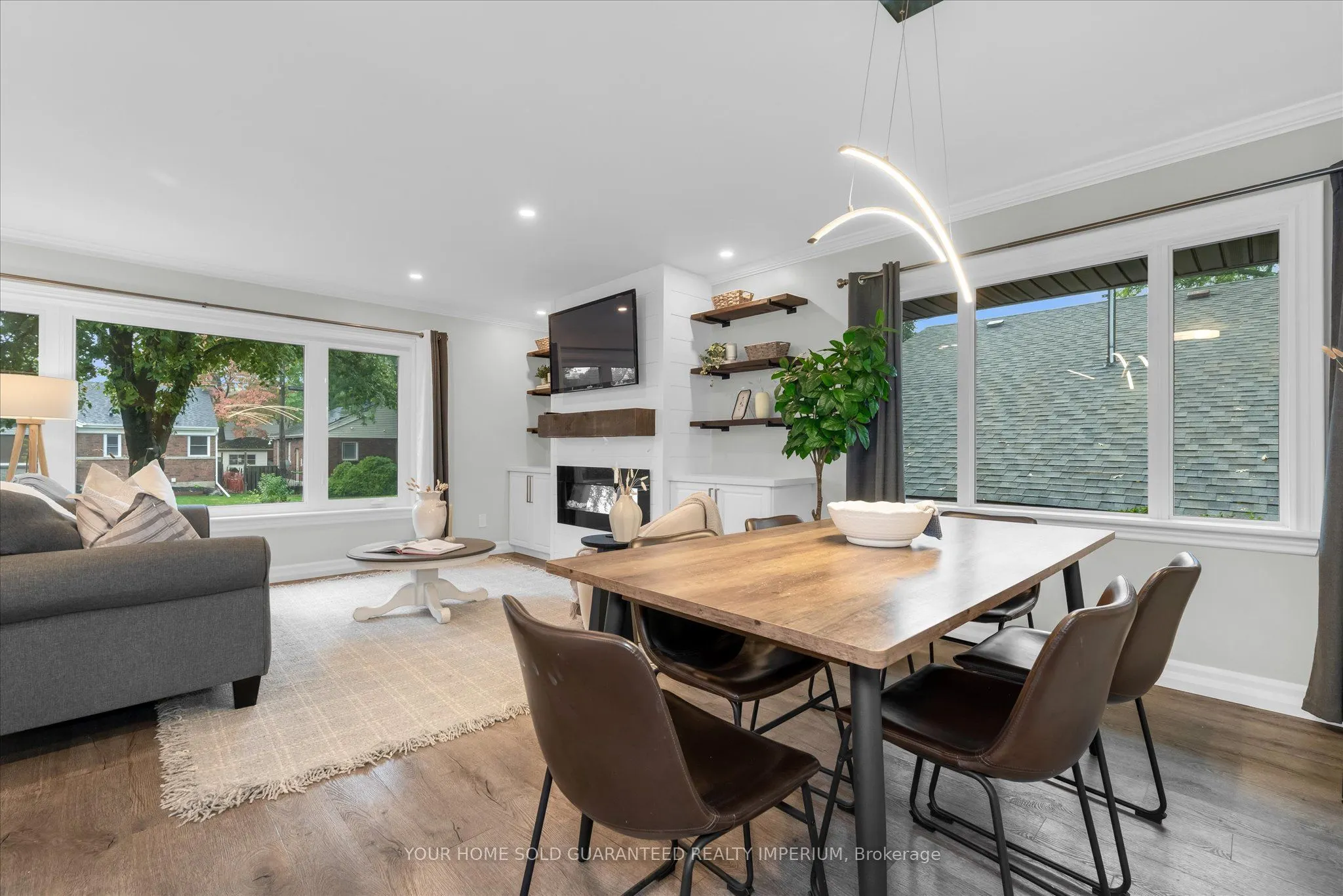 3 MULOCK Avenue