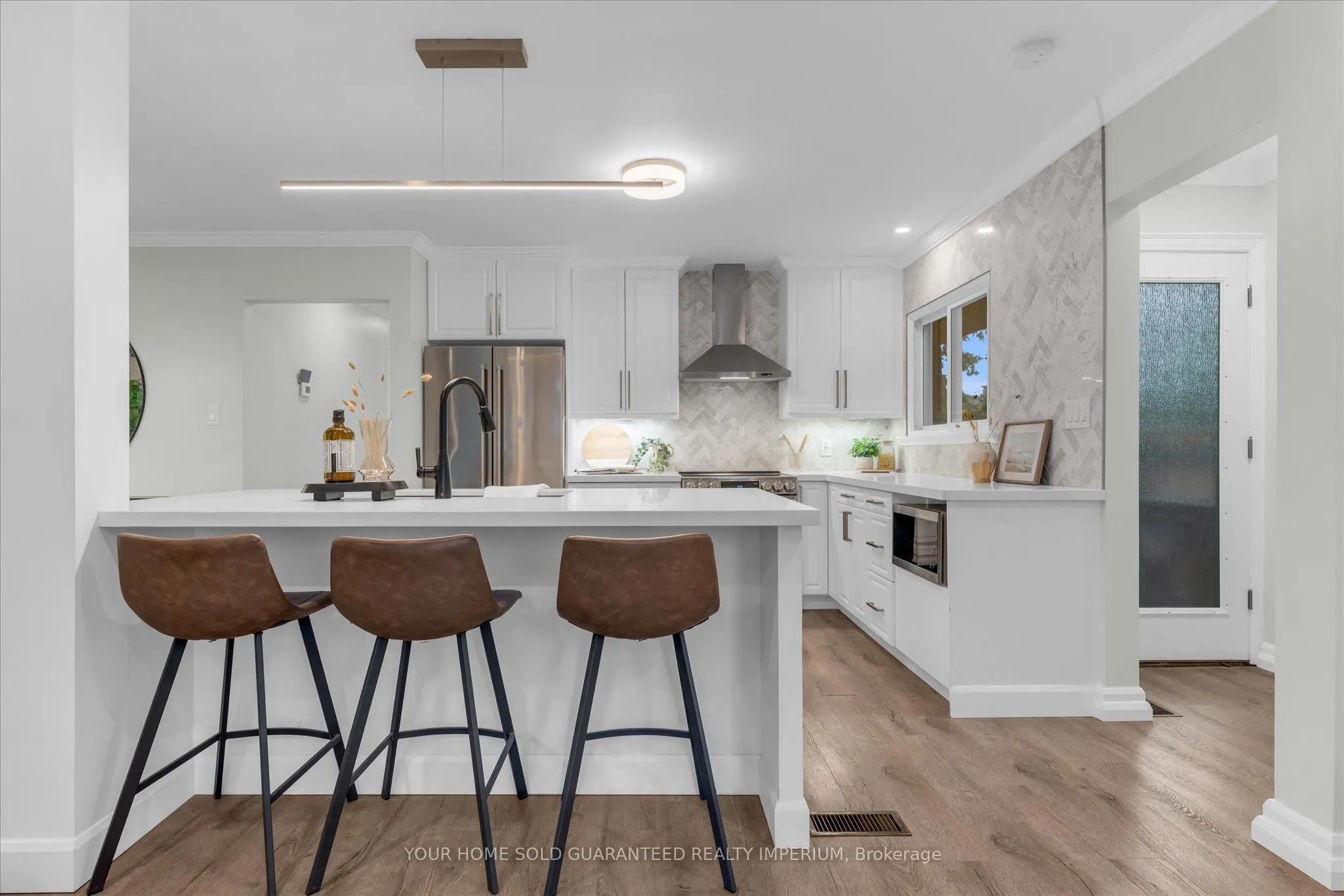 3 MULOCK Avenue