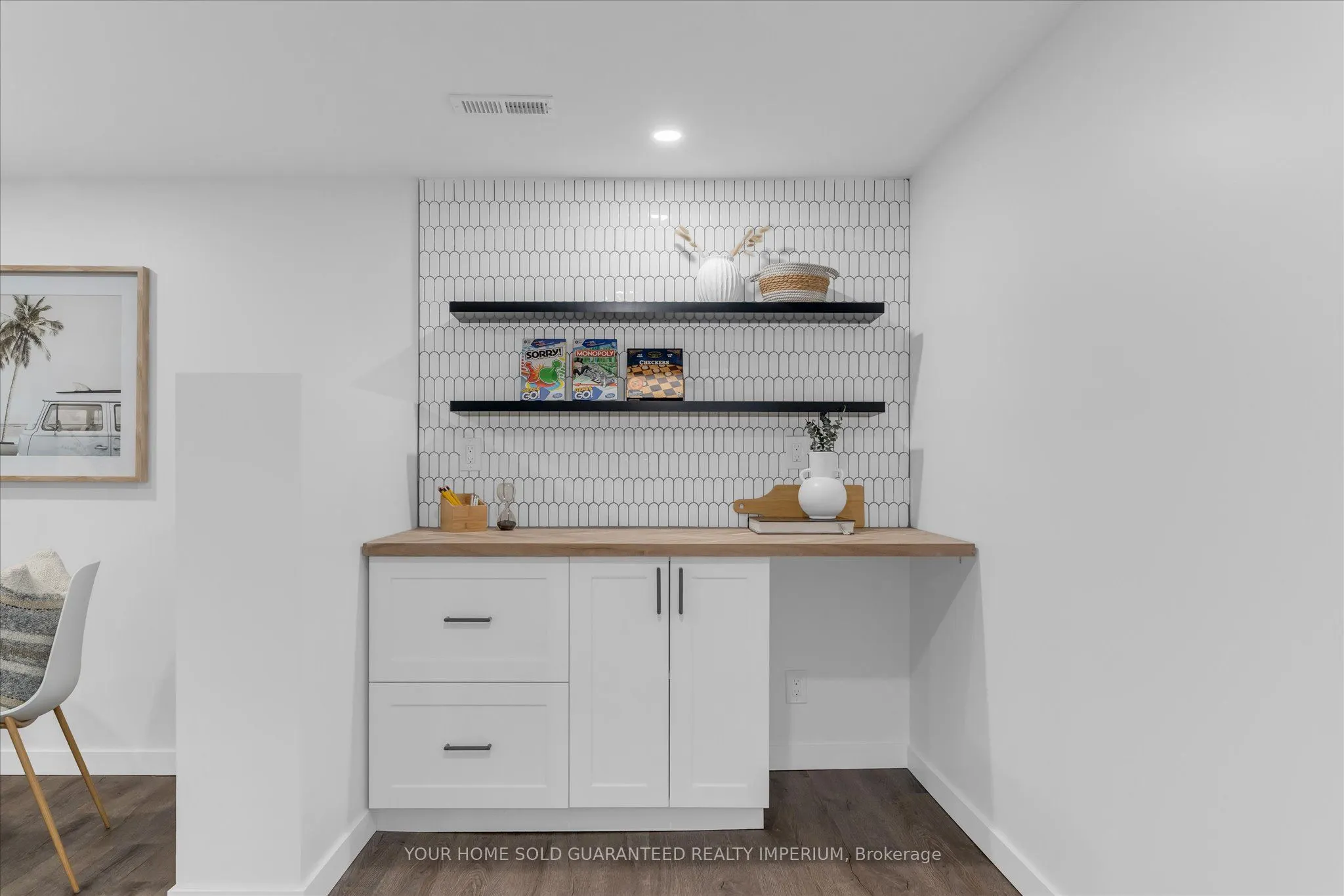 3 MULOCK Avenue