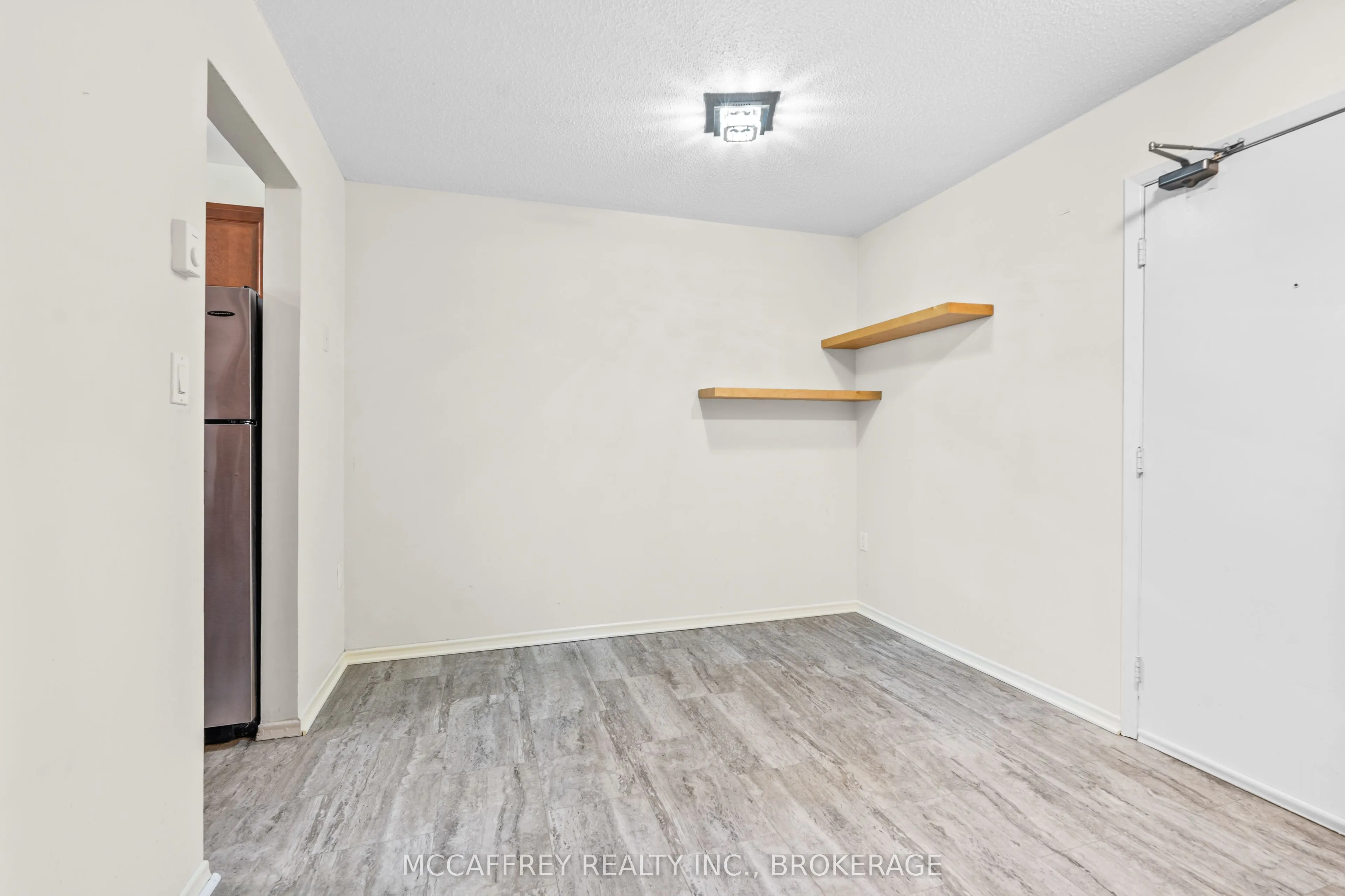 1010 Pembridge Crescent, #102