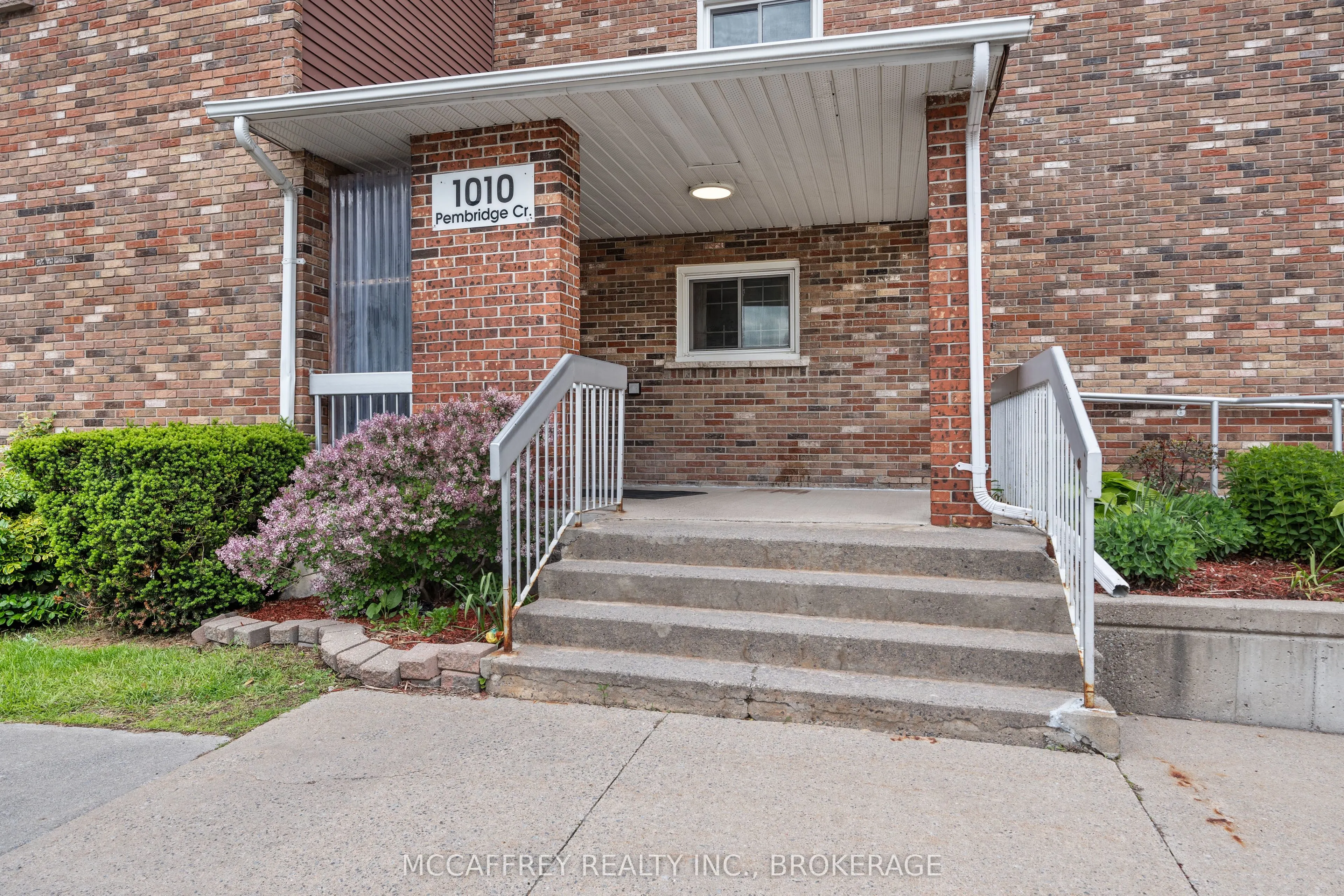 1010 Pembridge Crescent, #102