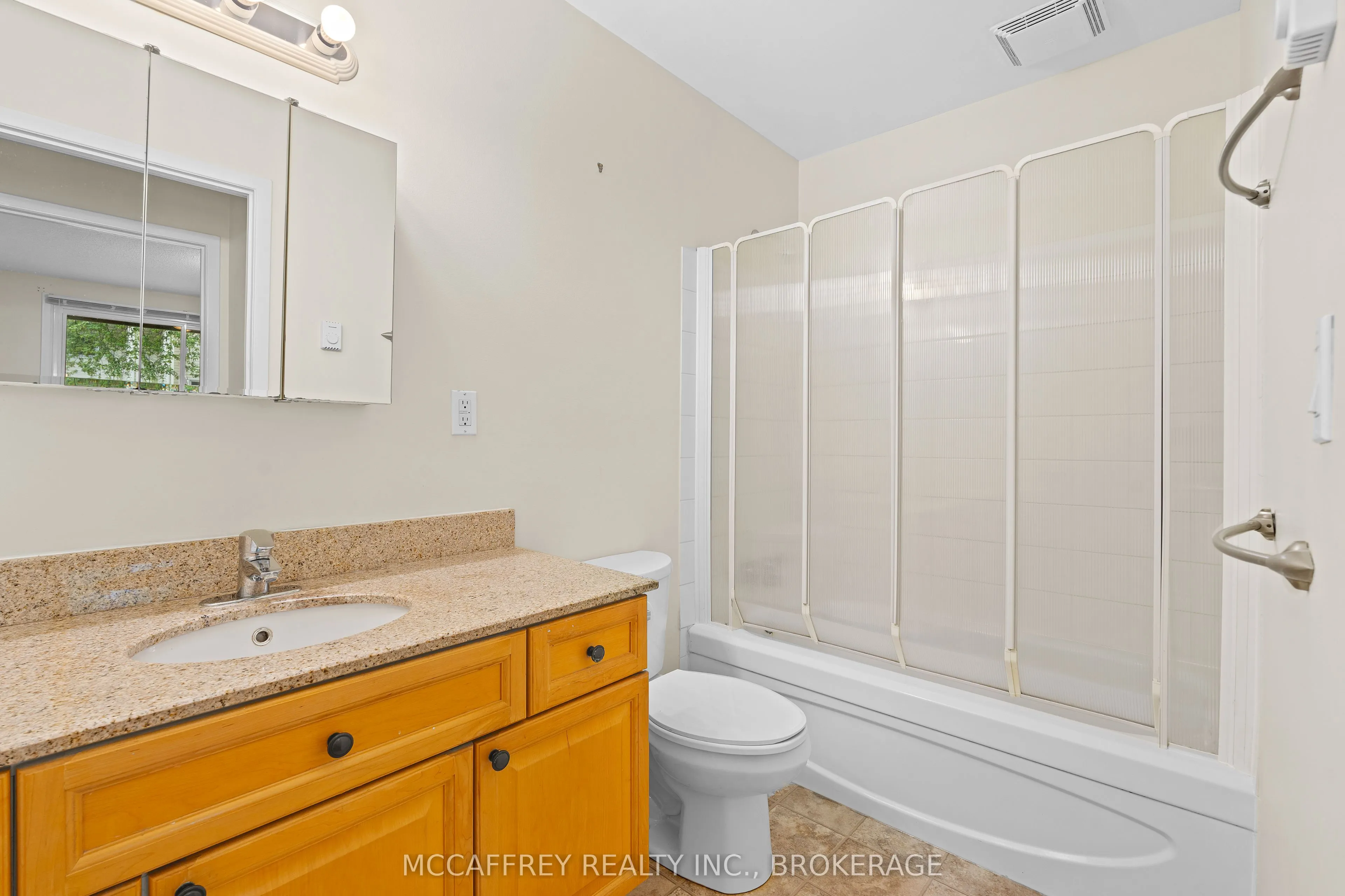 1010 Pembridge Crescent, #102