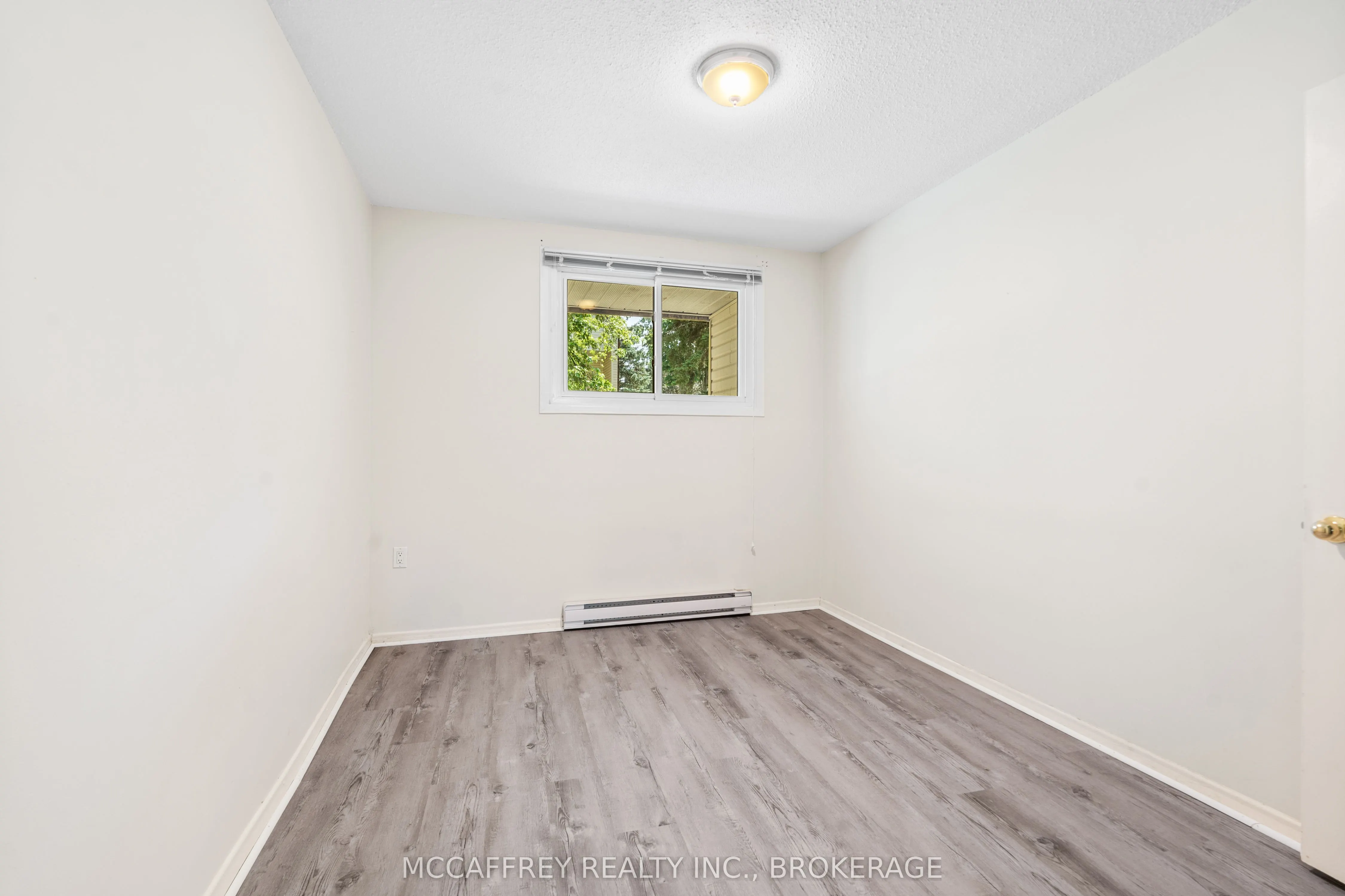 1010 Pembridge Crescent, #102